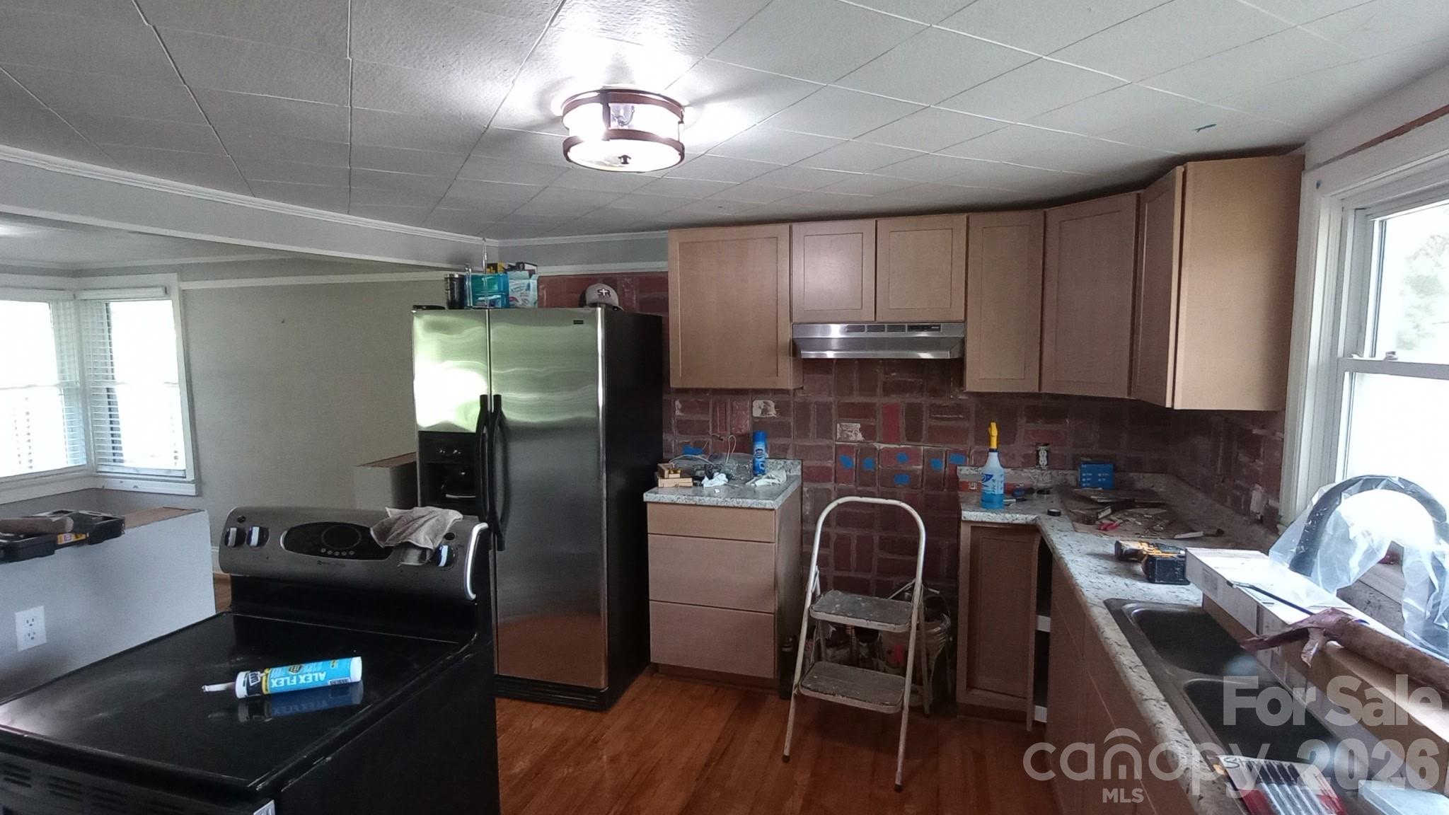 772 S Mountain Road