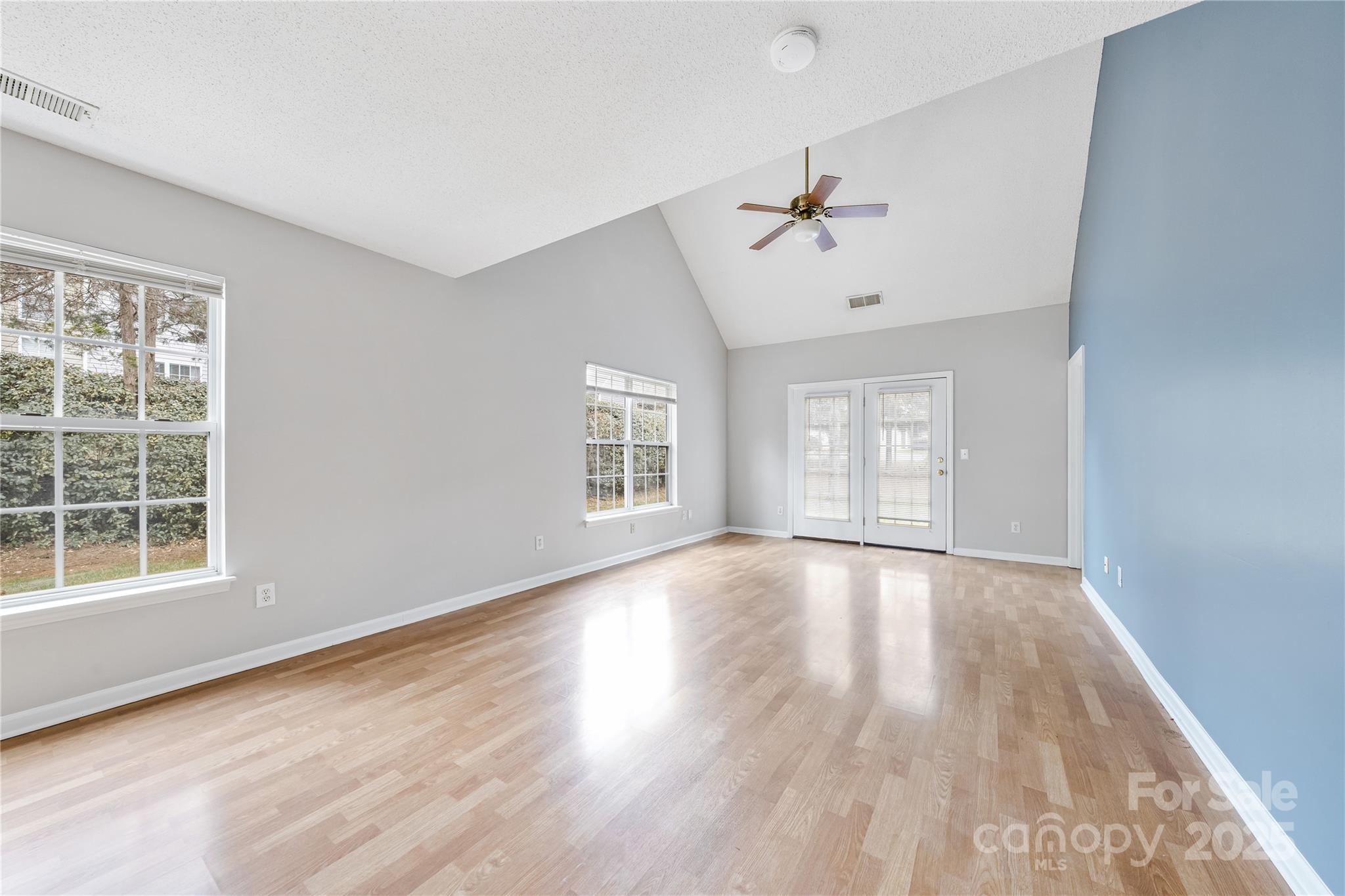 Huntington Ridge - Residential