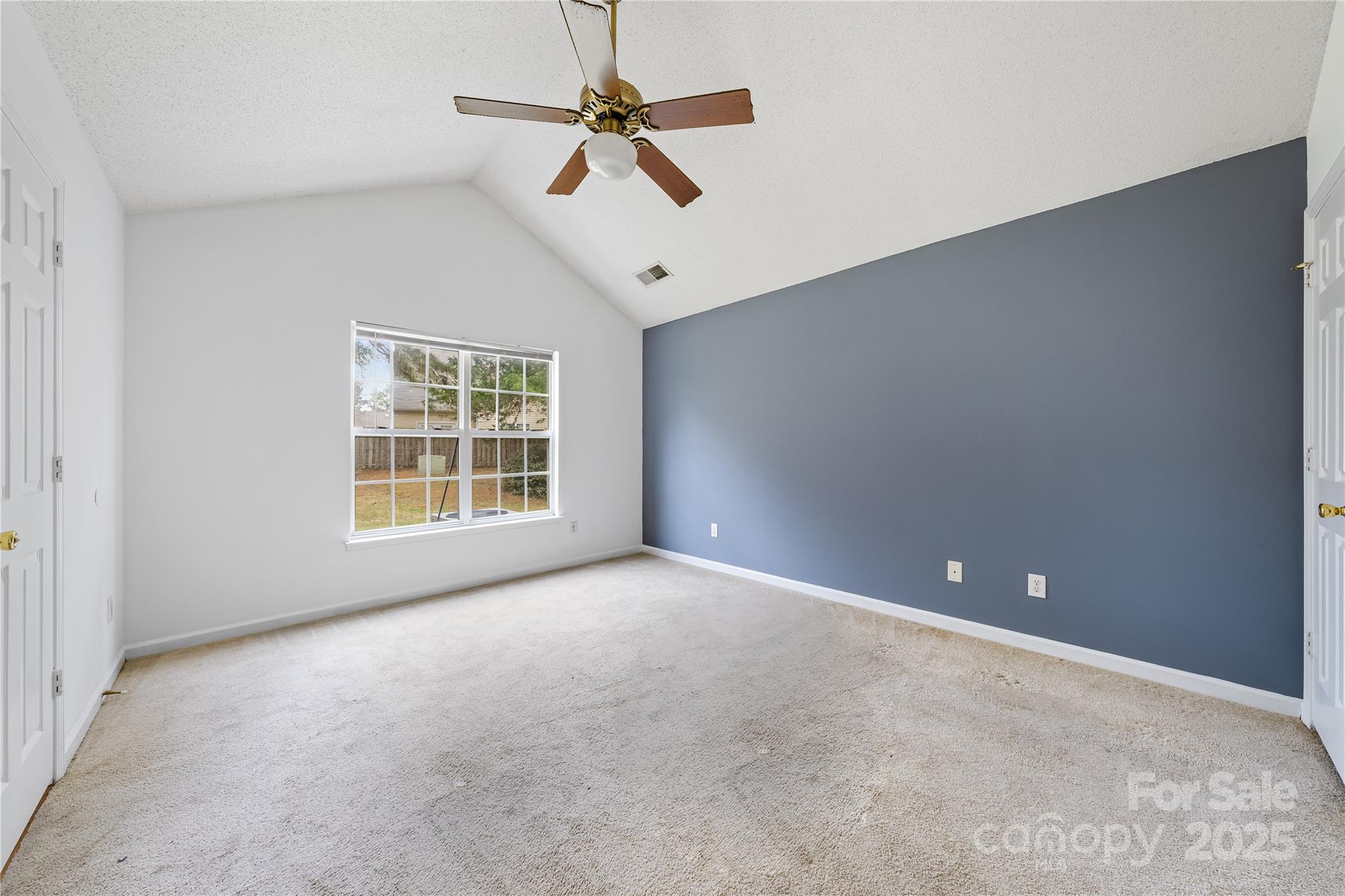 Huntington Ridge - Residential