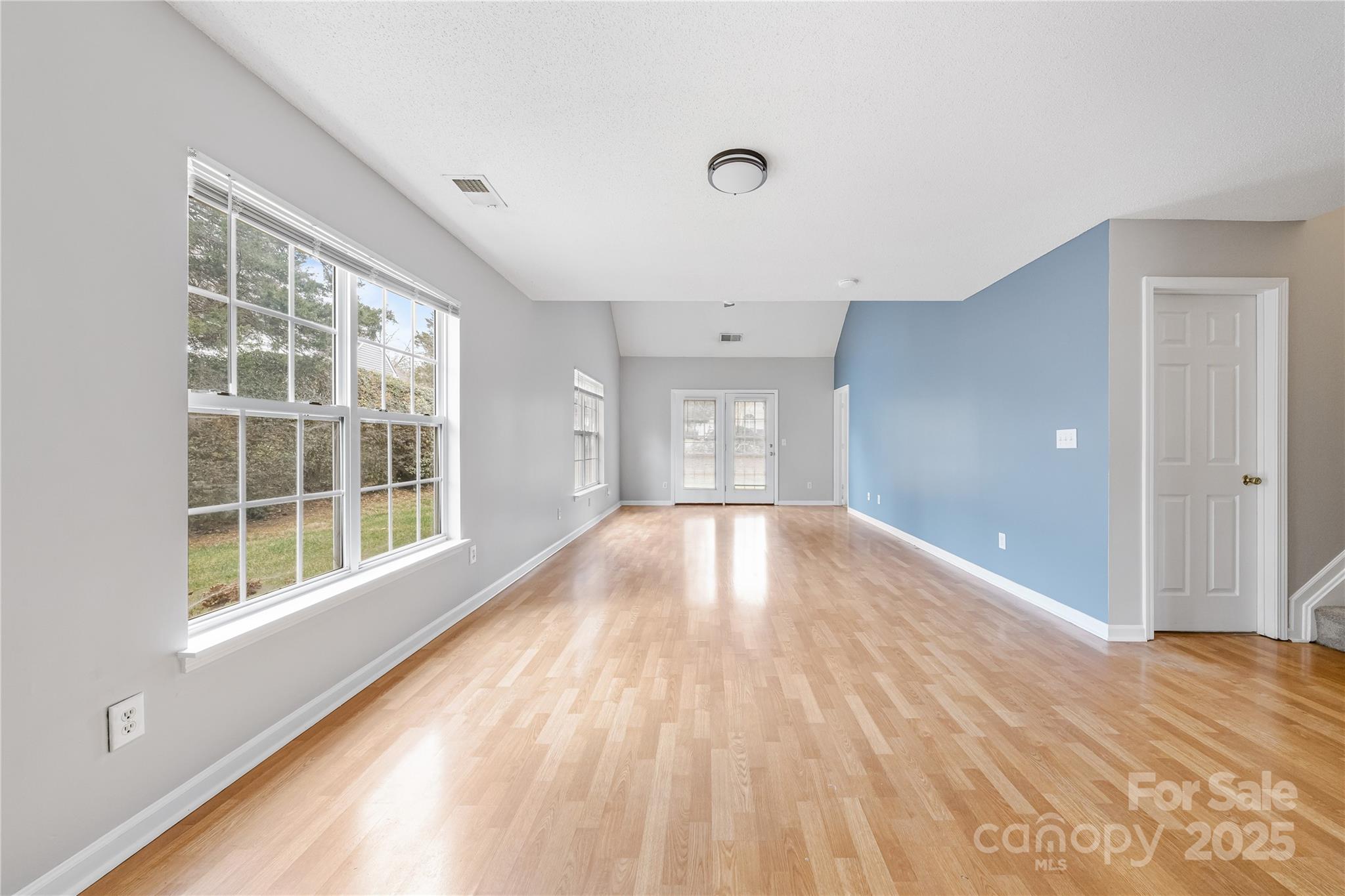 Huntington Ridge - Residential