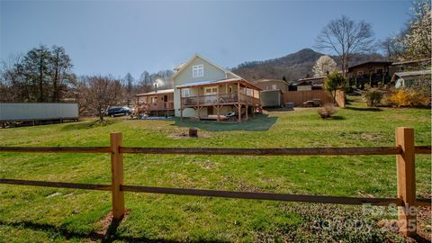 A home in Waynesville