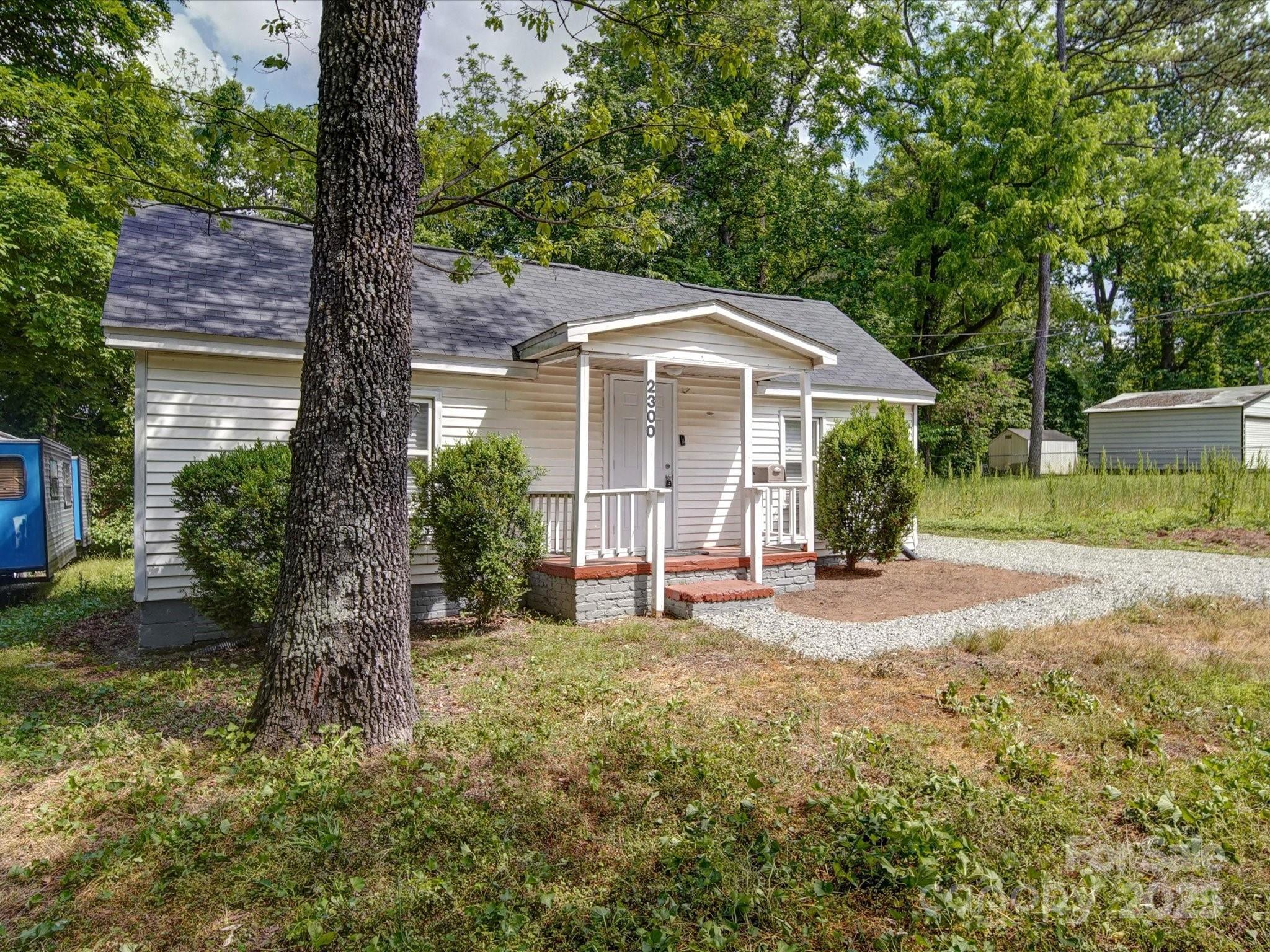 2300 Kennesaw Drive