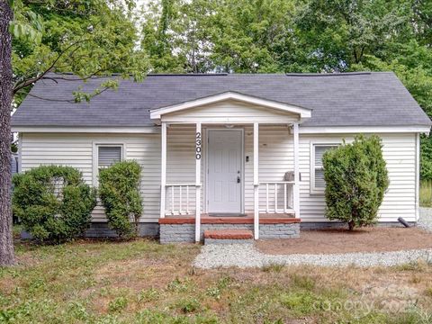 2300 Kennesaw Drive Charlotte NC 28216
