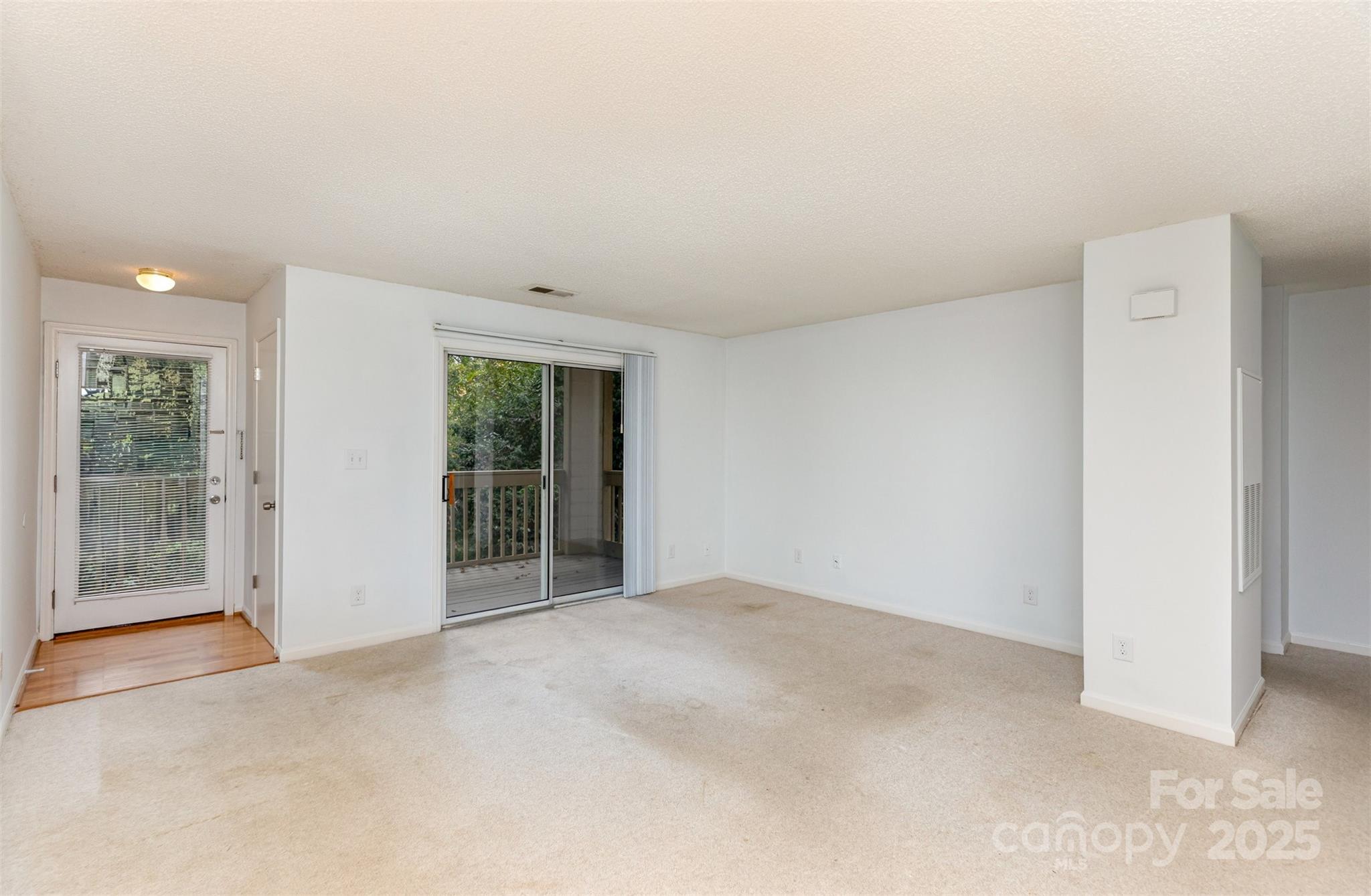 1021 Churchill Downs Court G