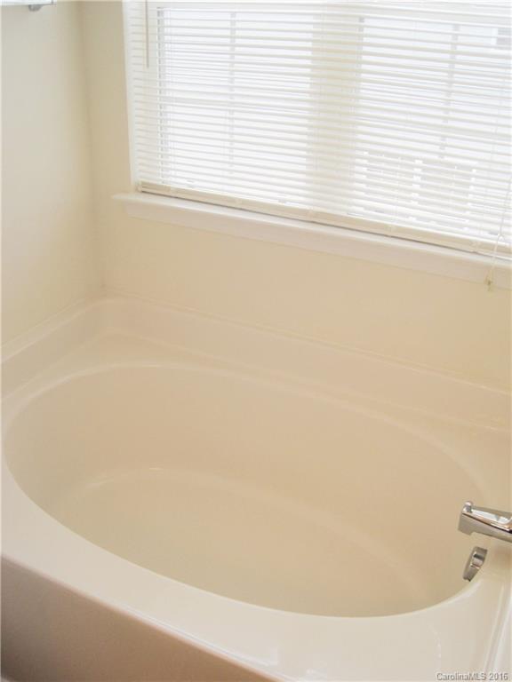 Ashley Glen - Residential Lease