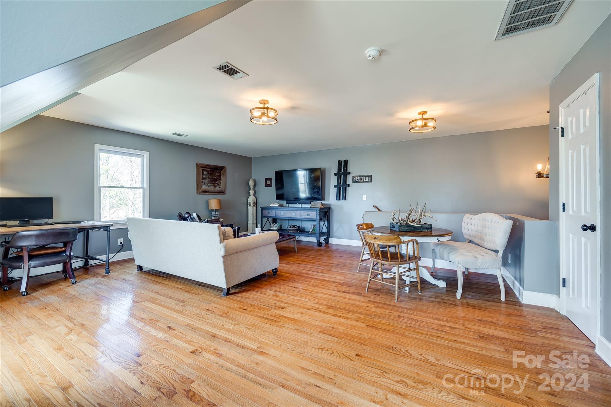 Seven Coves - Residential