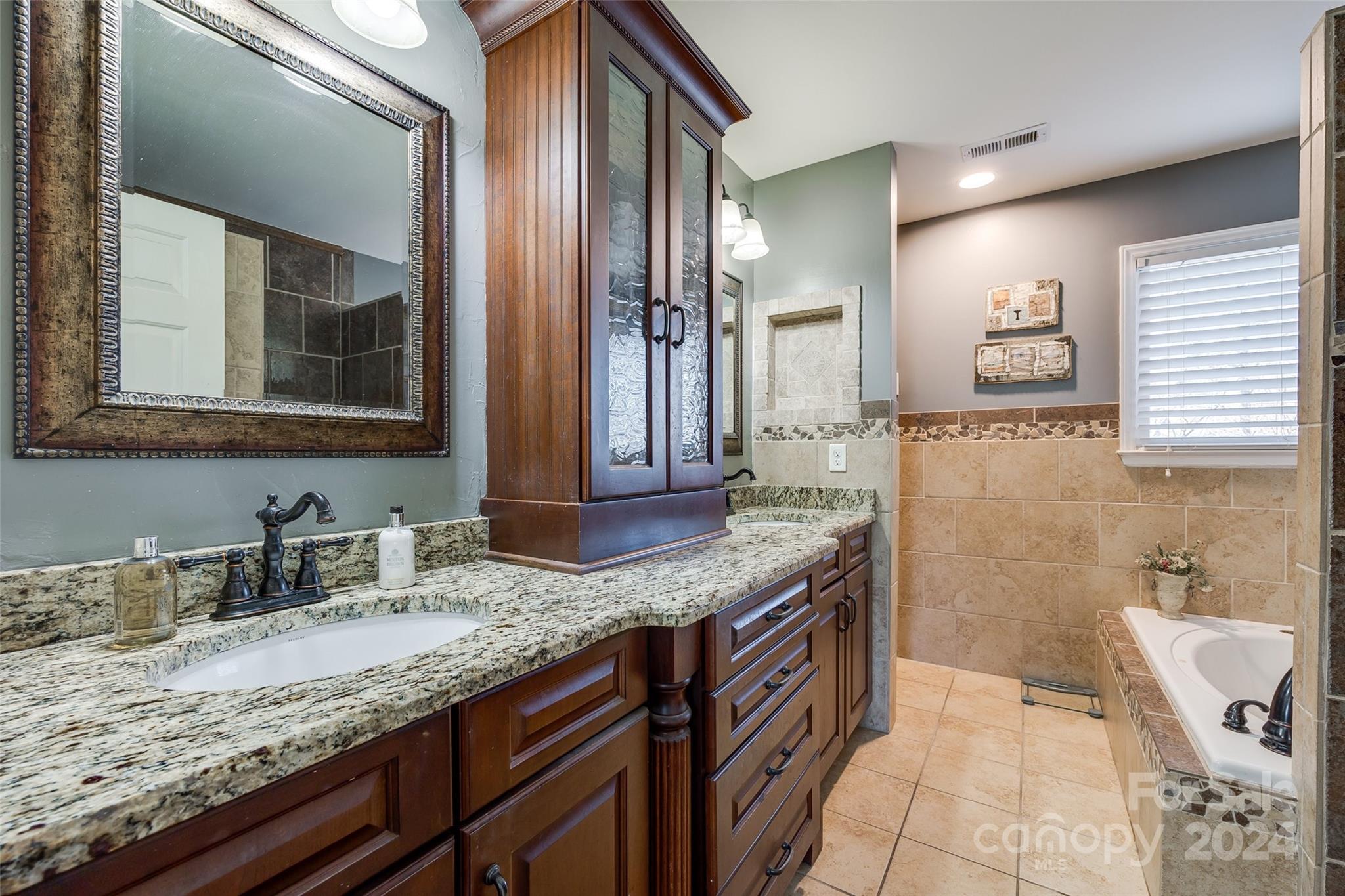 Seven Coves - Residential