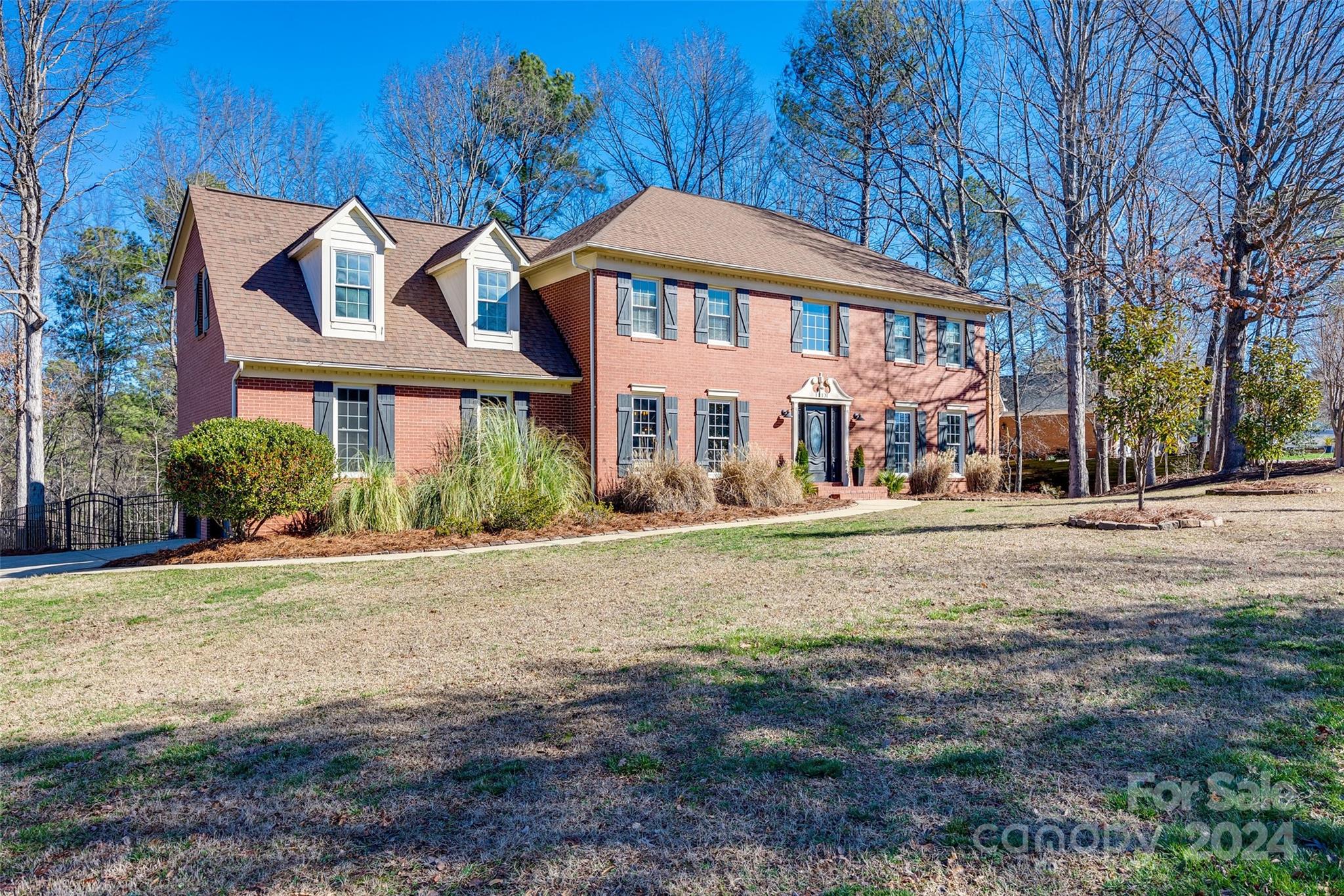 Seven Coves - Residential