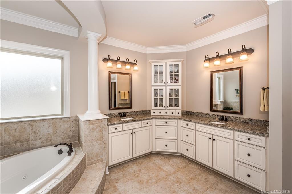 Stratford Hall - Residential