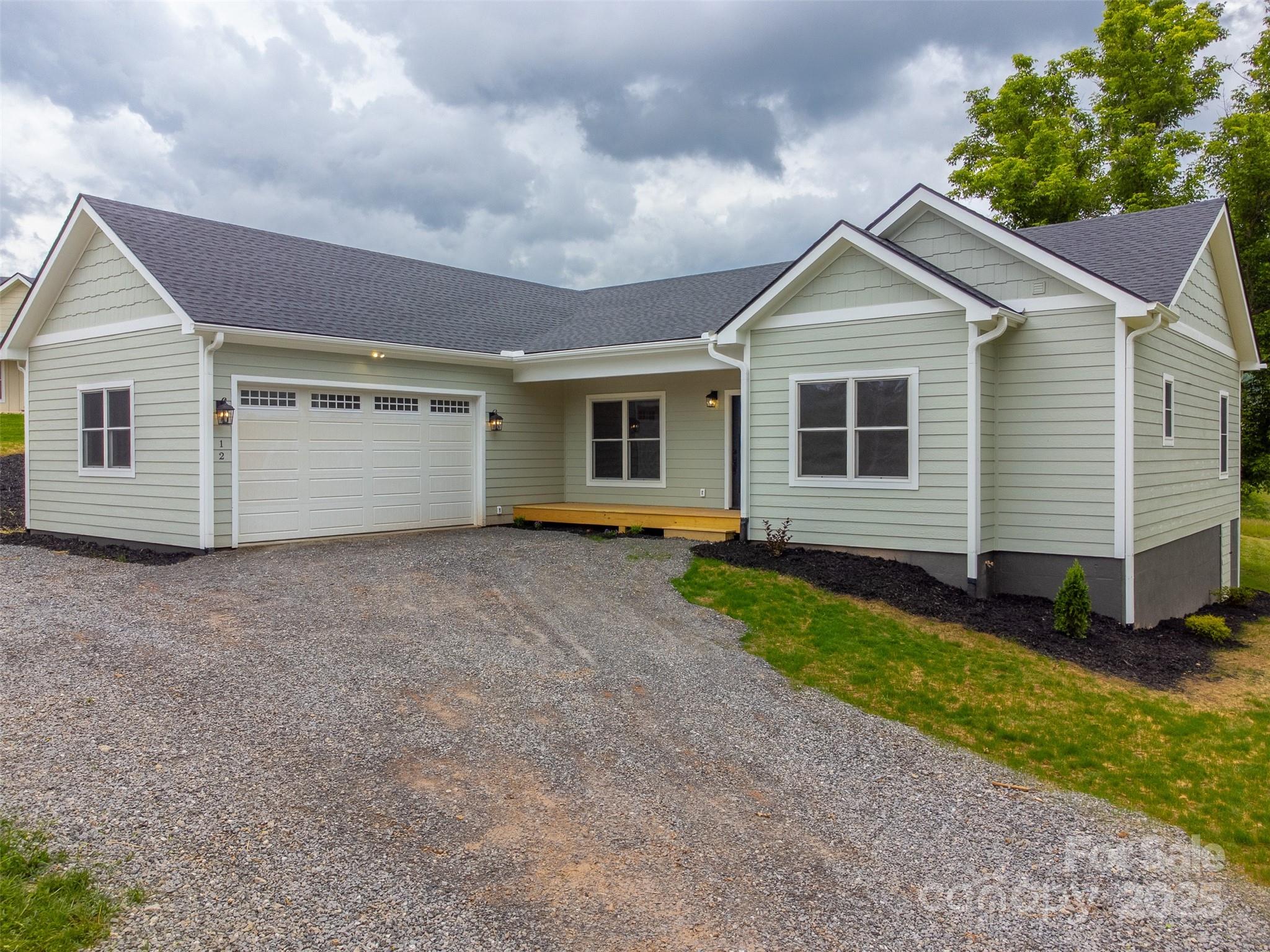 12 Gracie Rose Street
