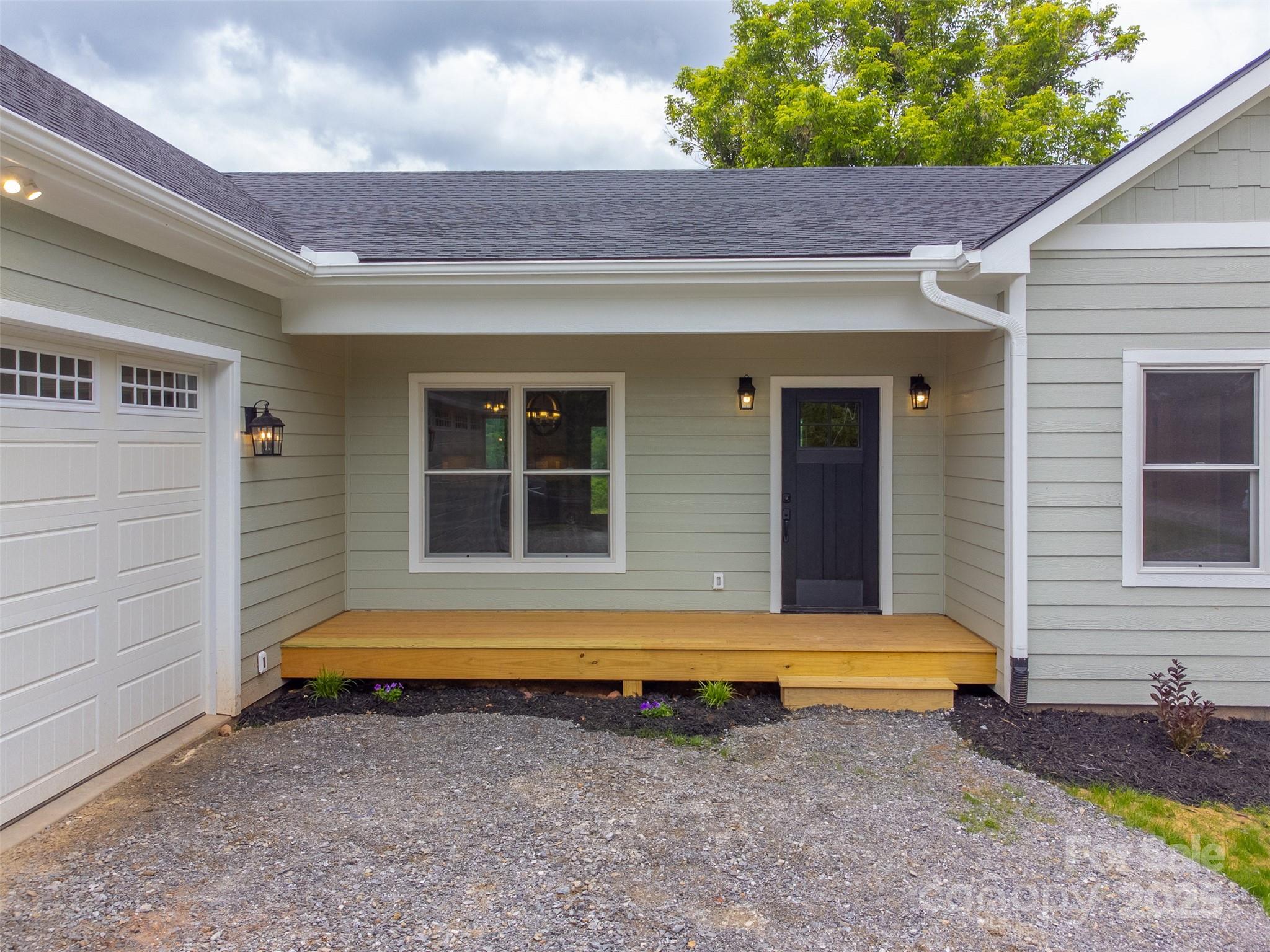 12 Gracie Rose Street