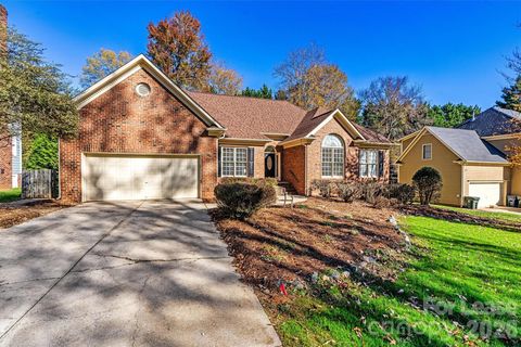 Photo of 8937 Mcdiarmid Lane, Huntersville, NC 28078 (MLS # 4340350)