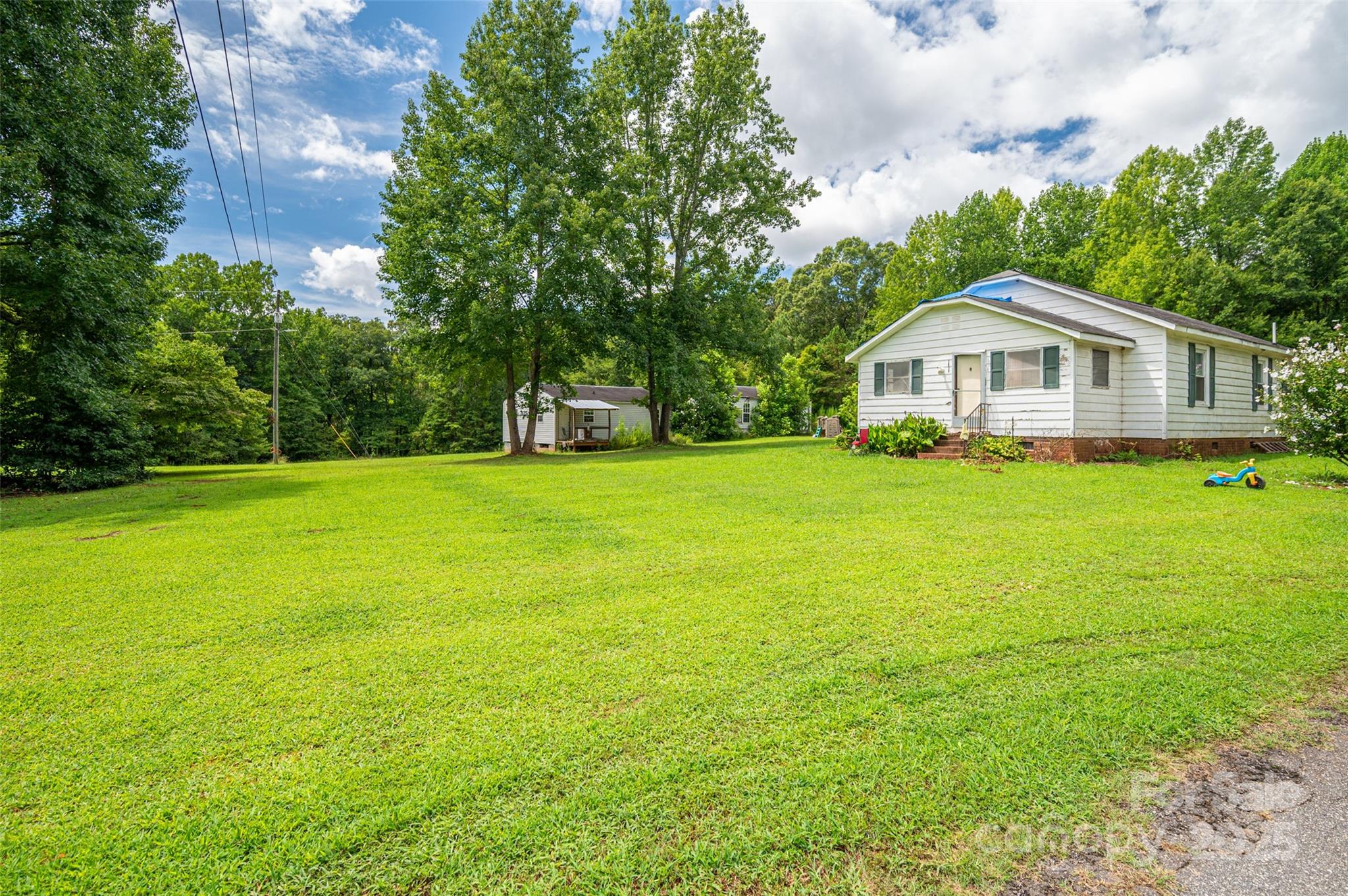 1218 W Highview Lane