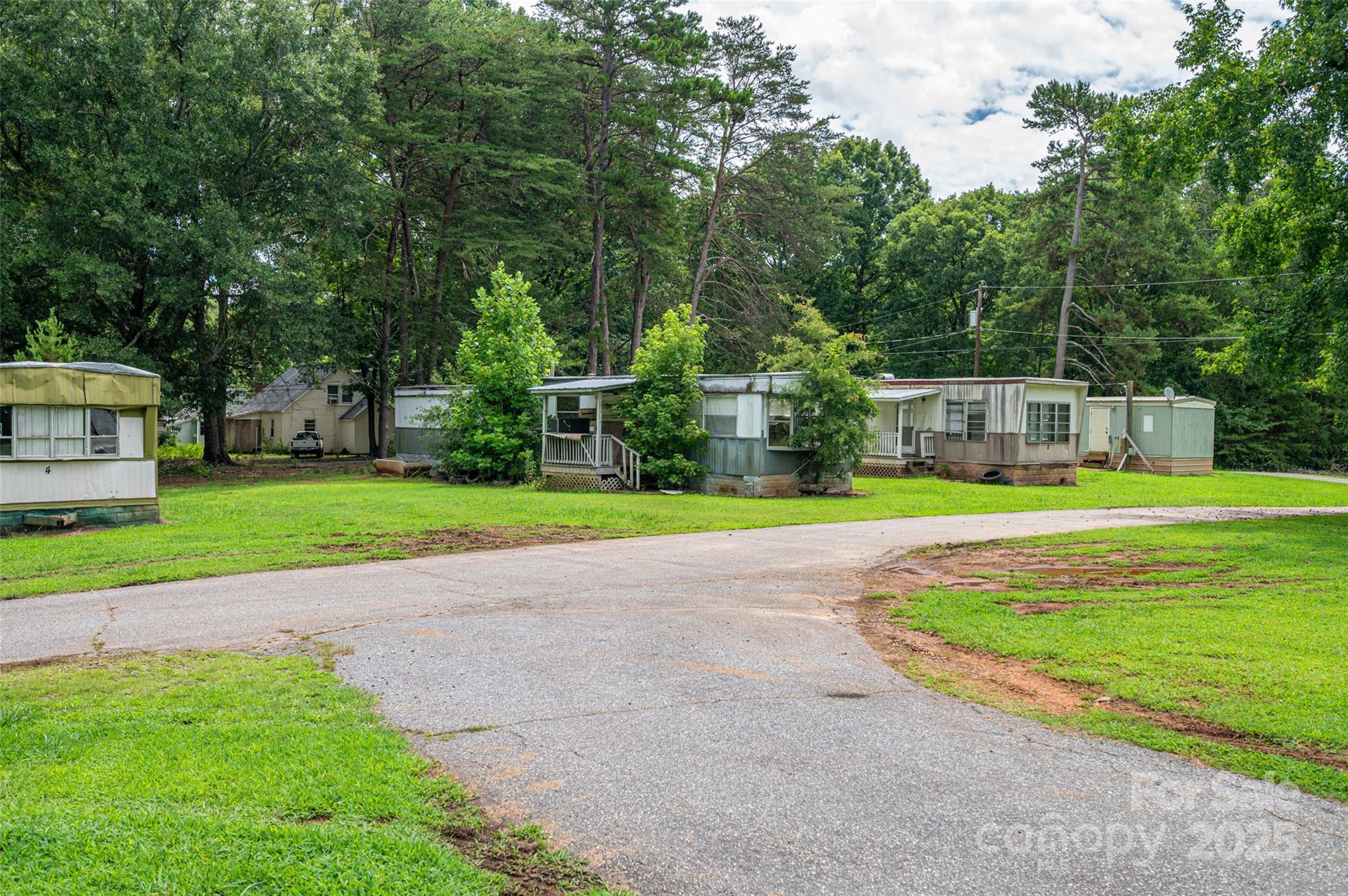 1218 W Highview Lane