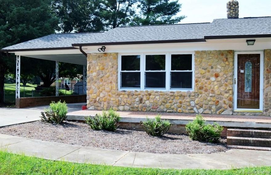 Freshly updated ranch style home with over 1700 sqft of living area and a basement. Exterior is all brick, new windows, new architectural roof, new doors, professionally landscaped lawn, fencer year yard. Interior has been completely redone, including floors, paint, fixtures, bathrooms, and more. Basement has a den.