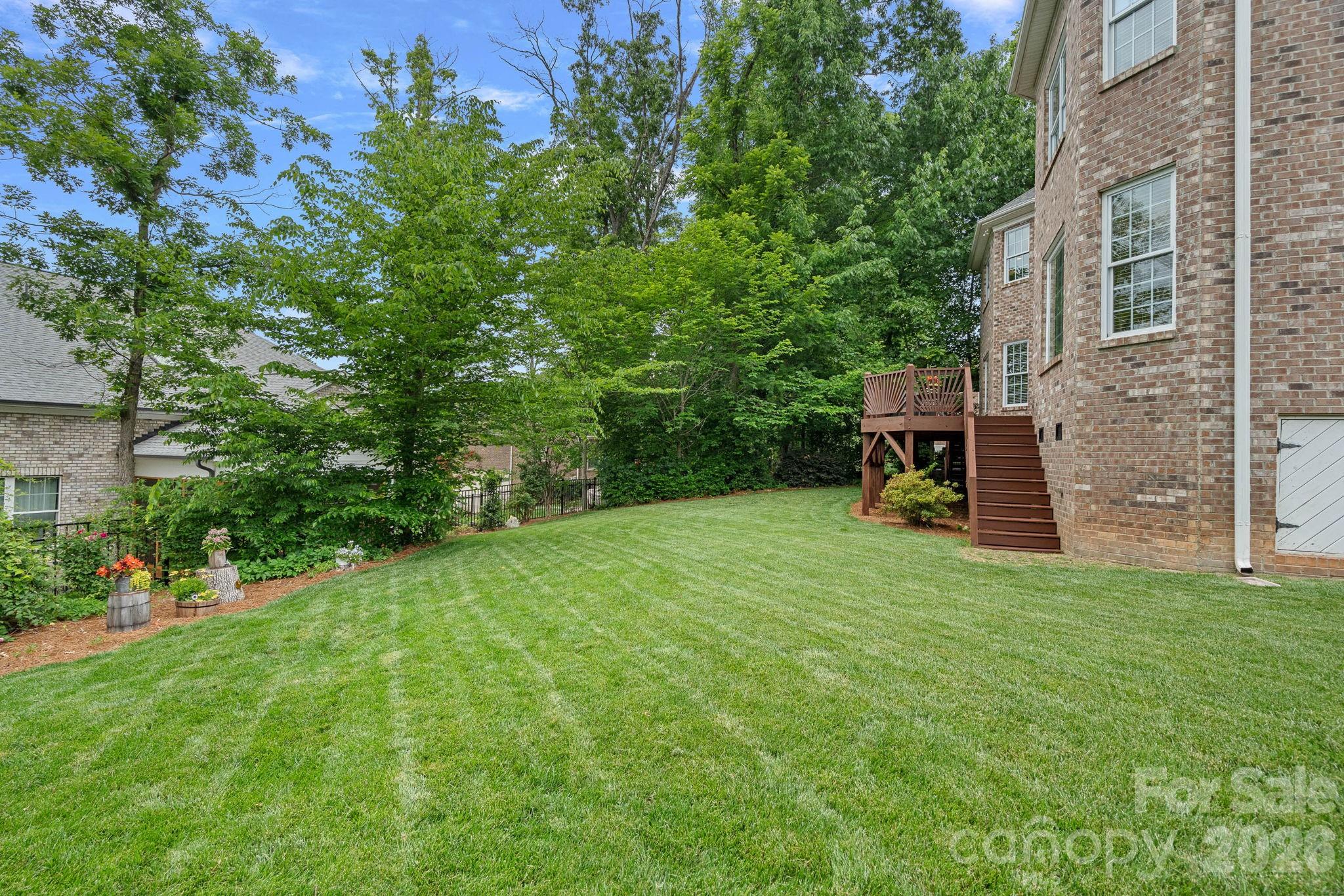 Treetops At Cowans Ford - Residential