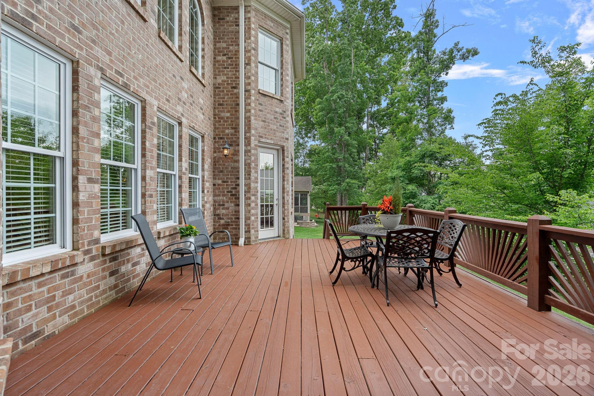 Treetops At Cowans Ford - Residential