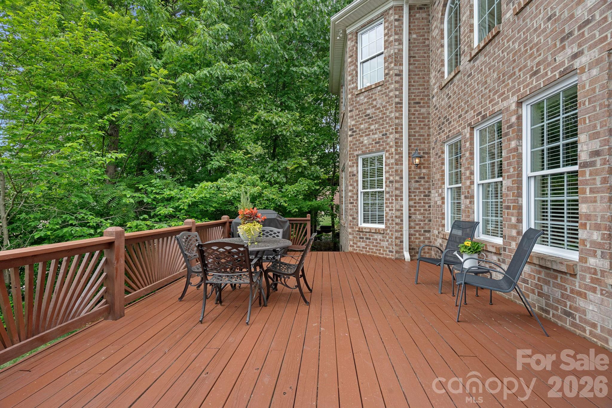 Treetops At Cowans Ford - Residential
