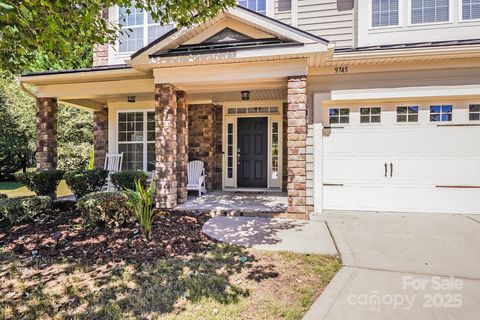 9745 Ridgeforest Drive Charlotte NC 28277