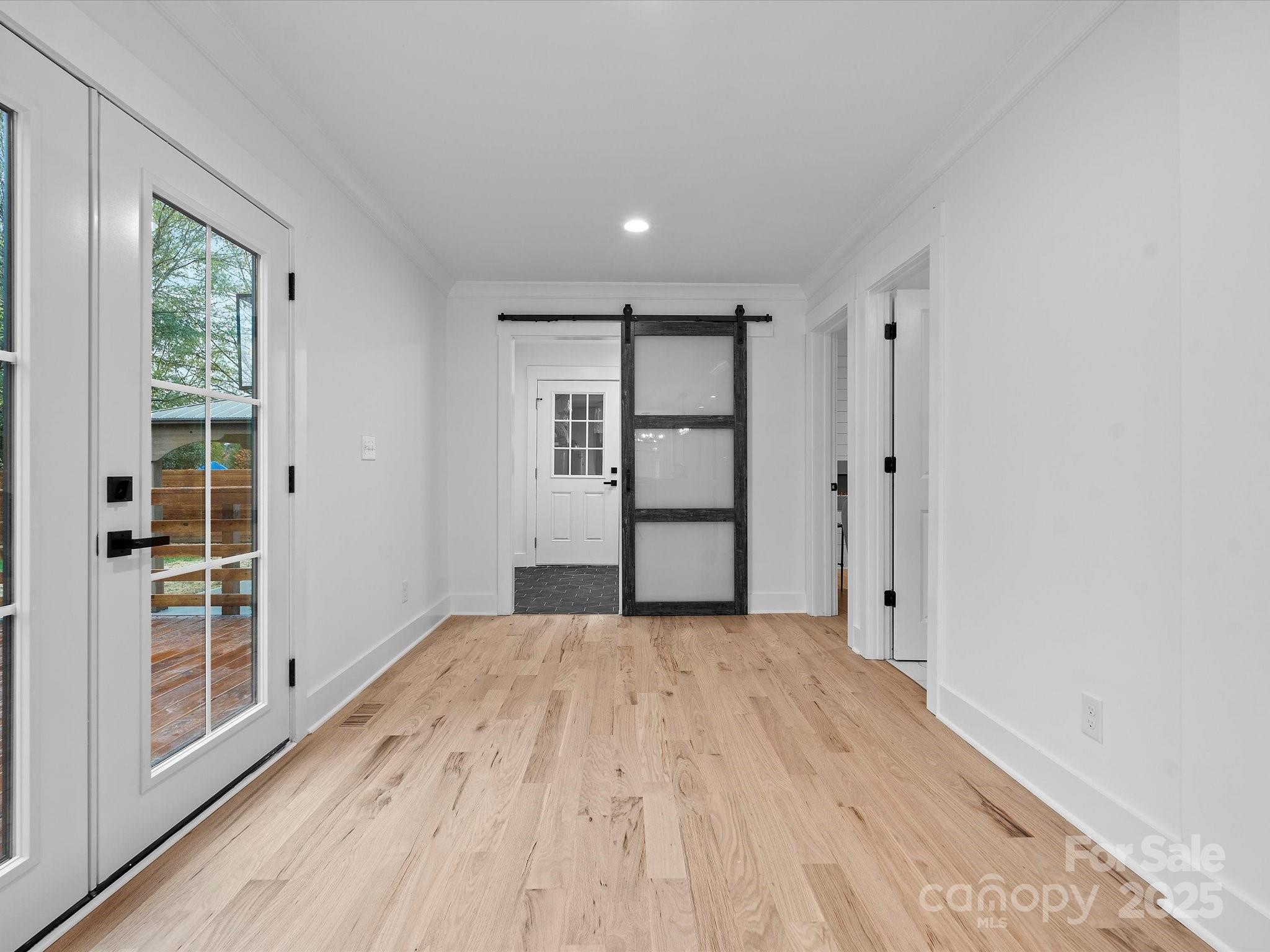 Ridgeloch - Residential