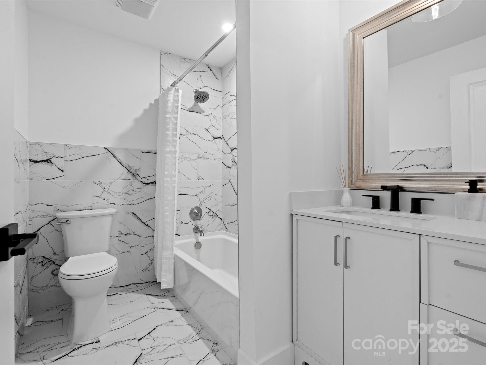 Ridgeloch - Residential