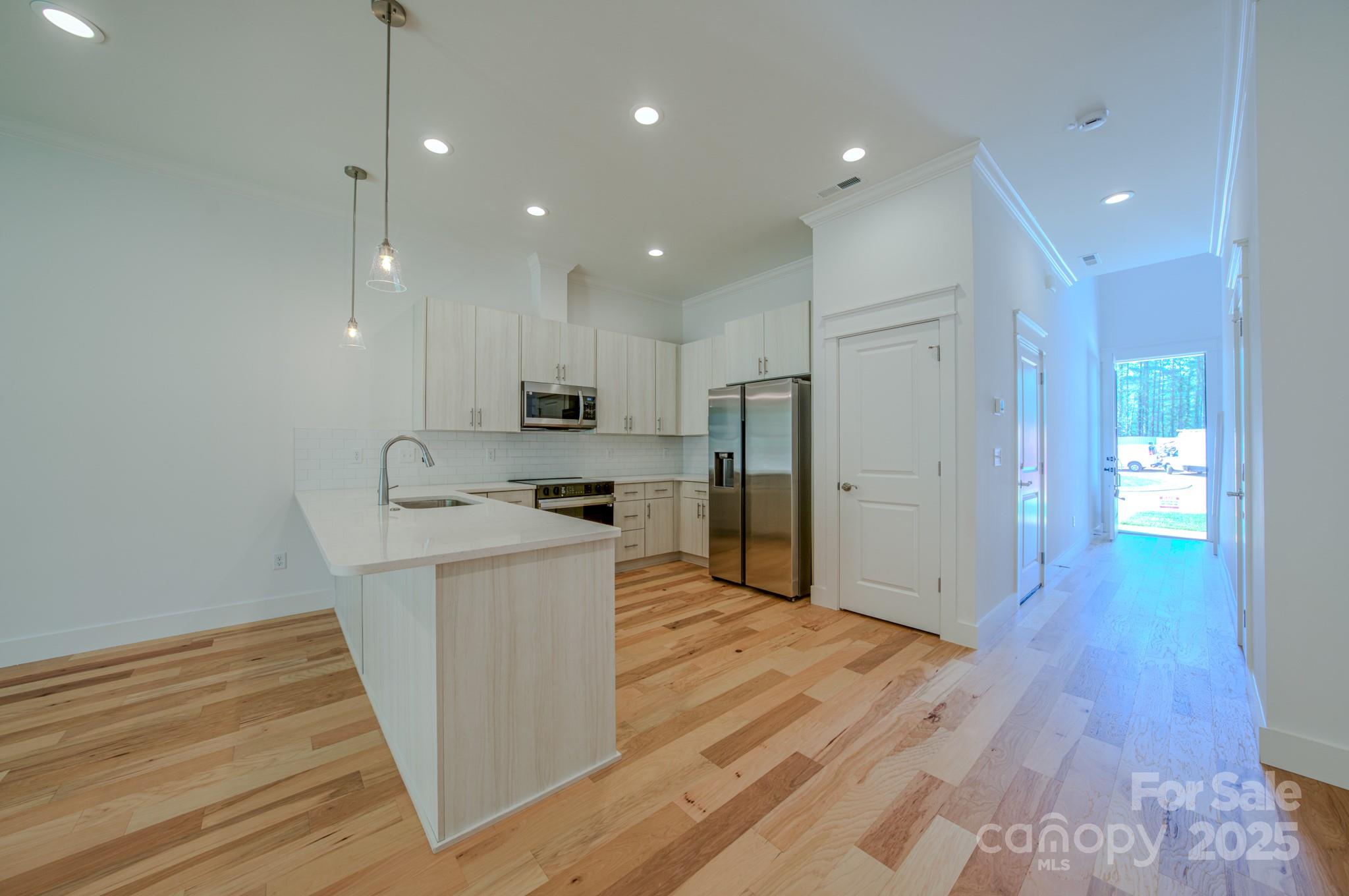 155 Collin Place 17