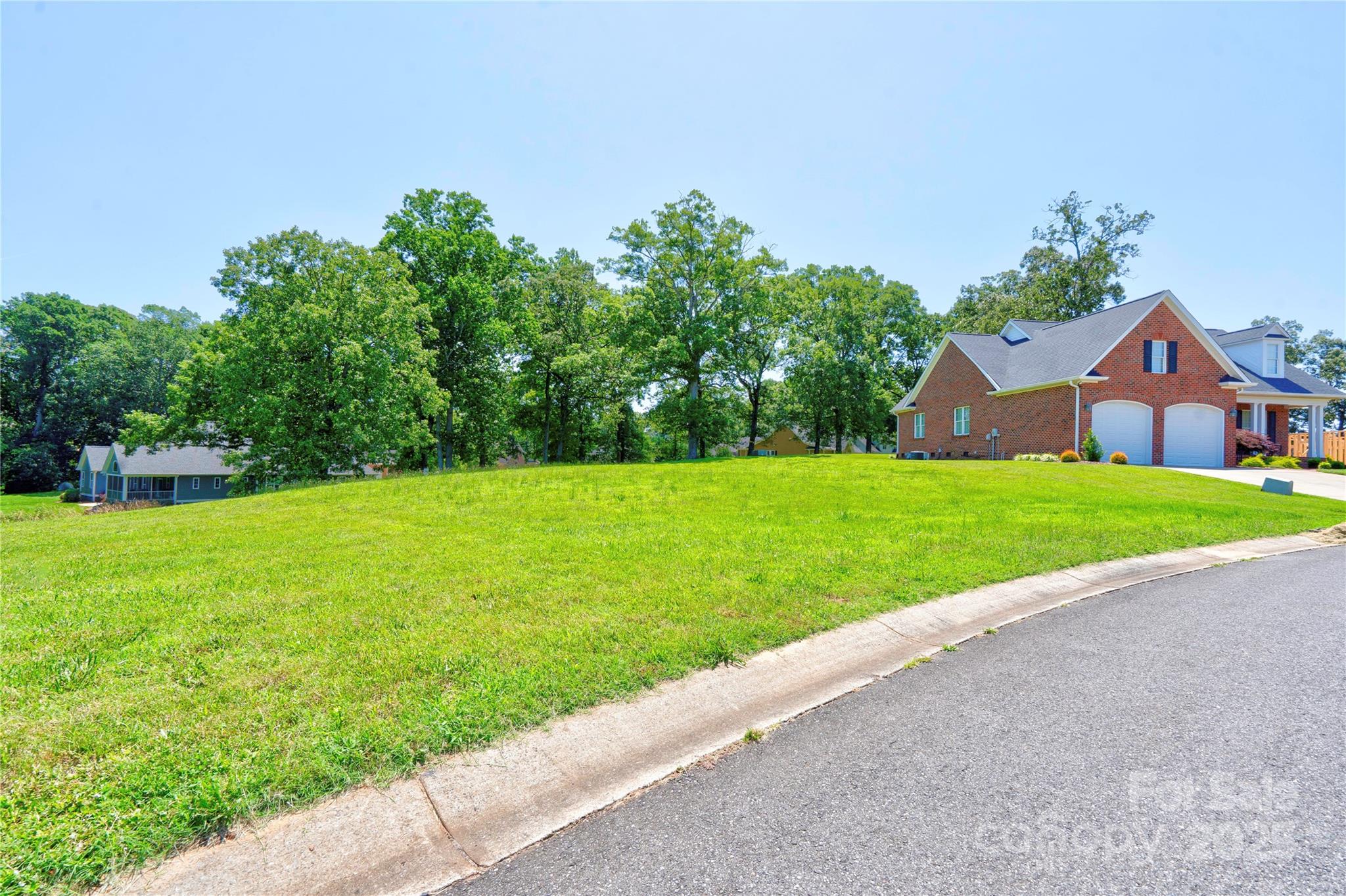 Spring Forest - Land