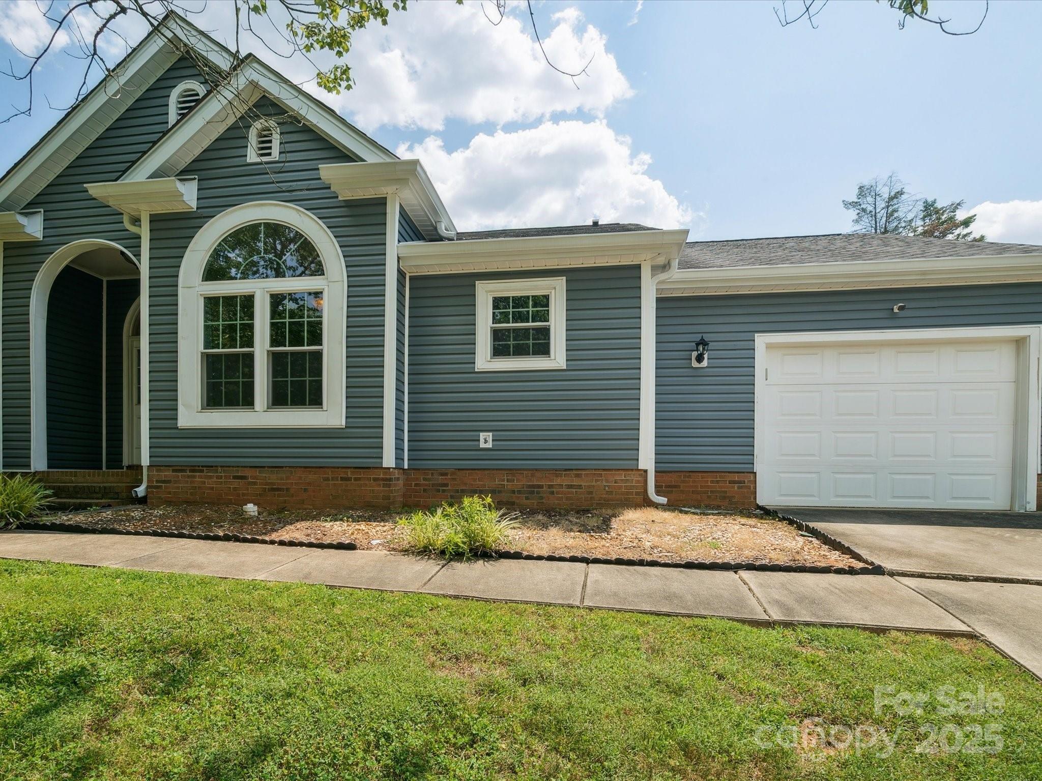 8323 Bedford Green Lane