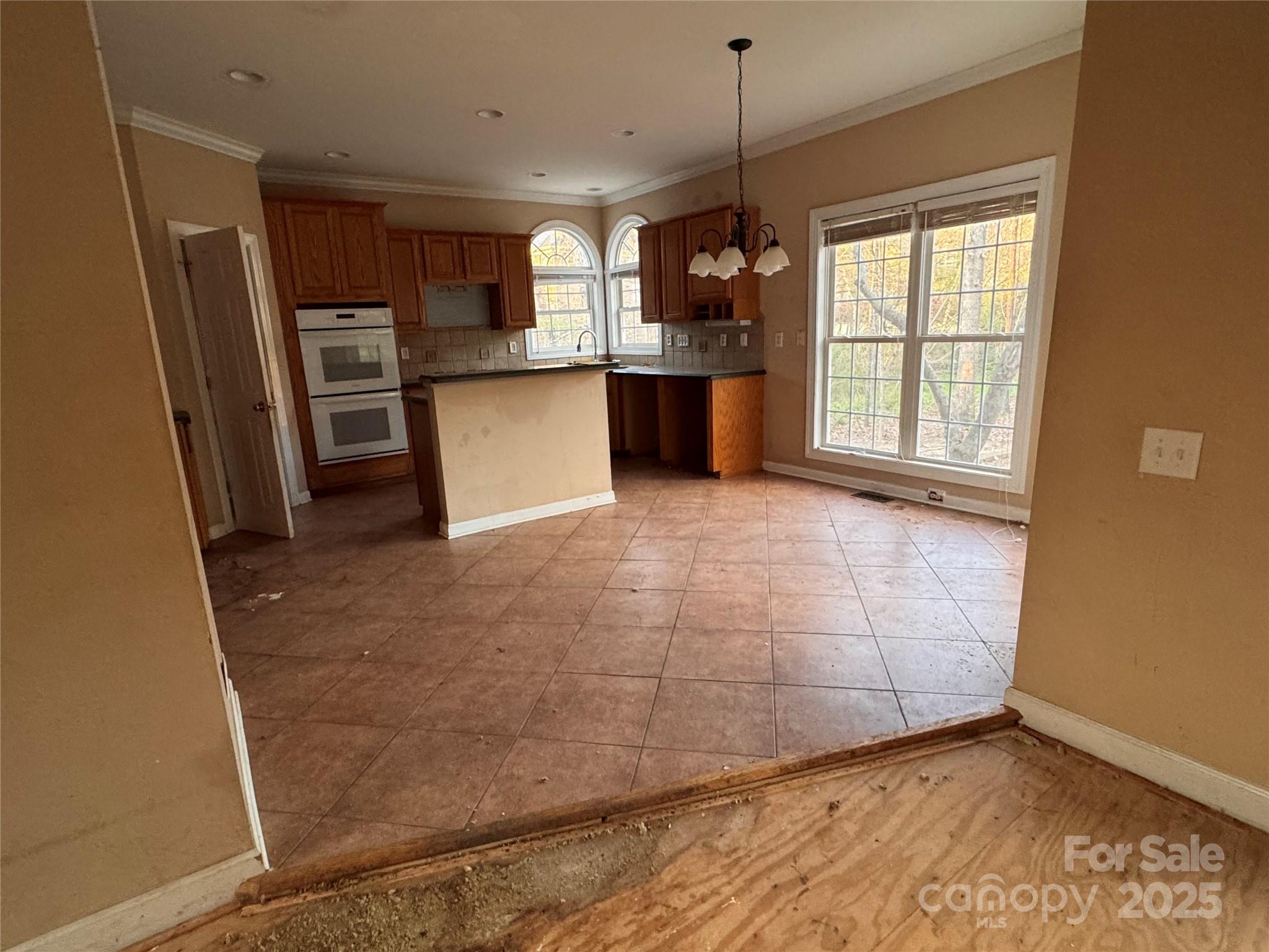 Royal Oaks - Residential