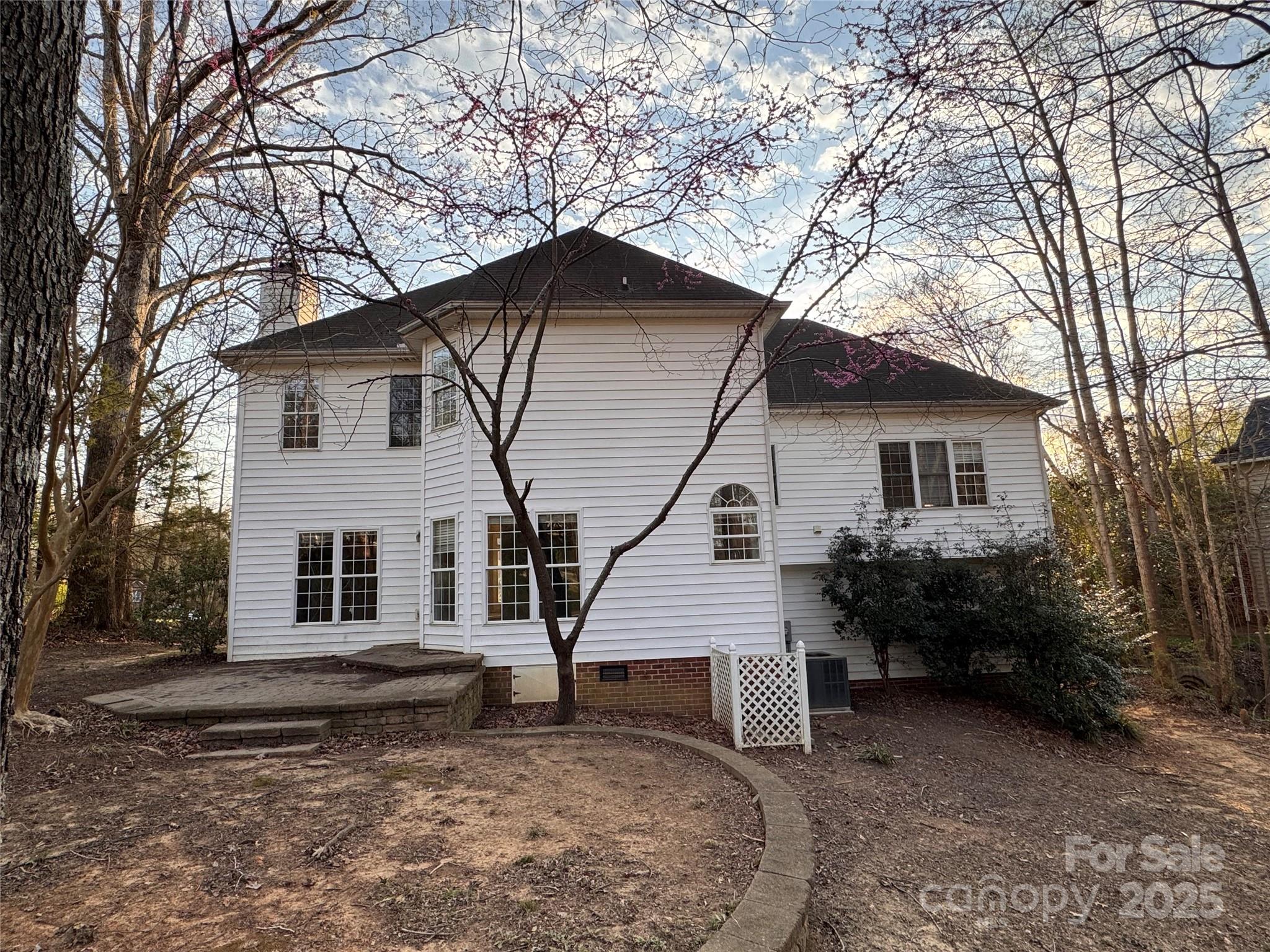 2520 Barrington Court