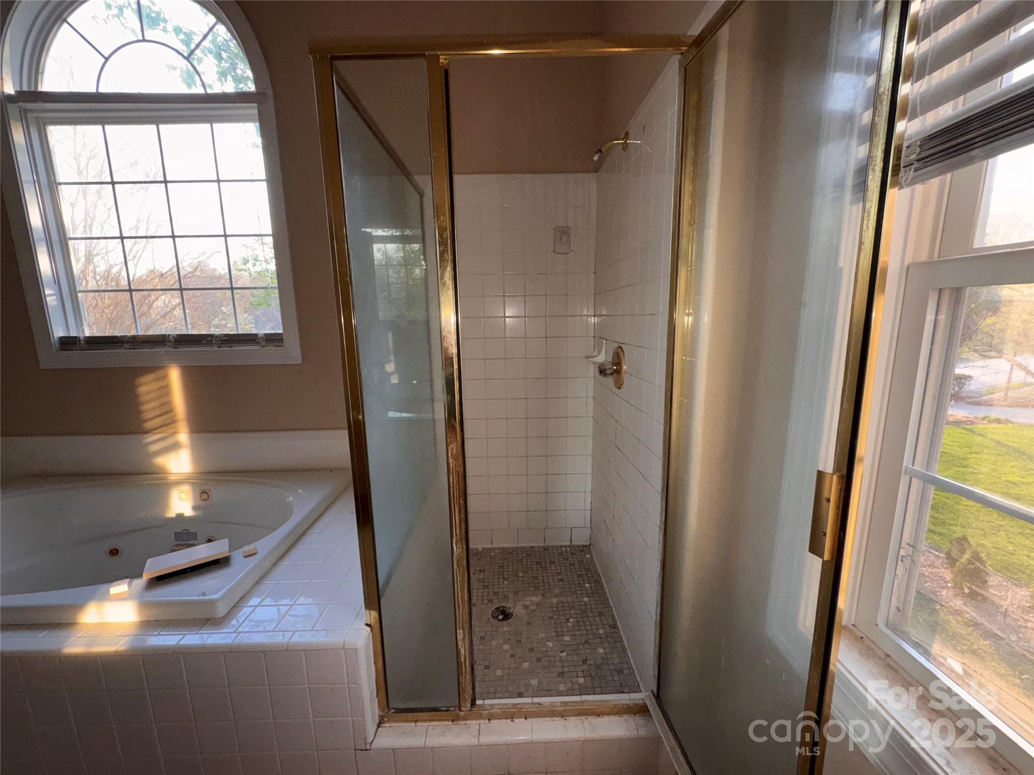 Royal Oaks - Residential