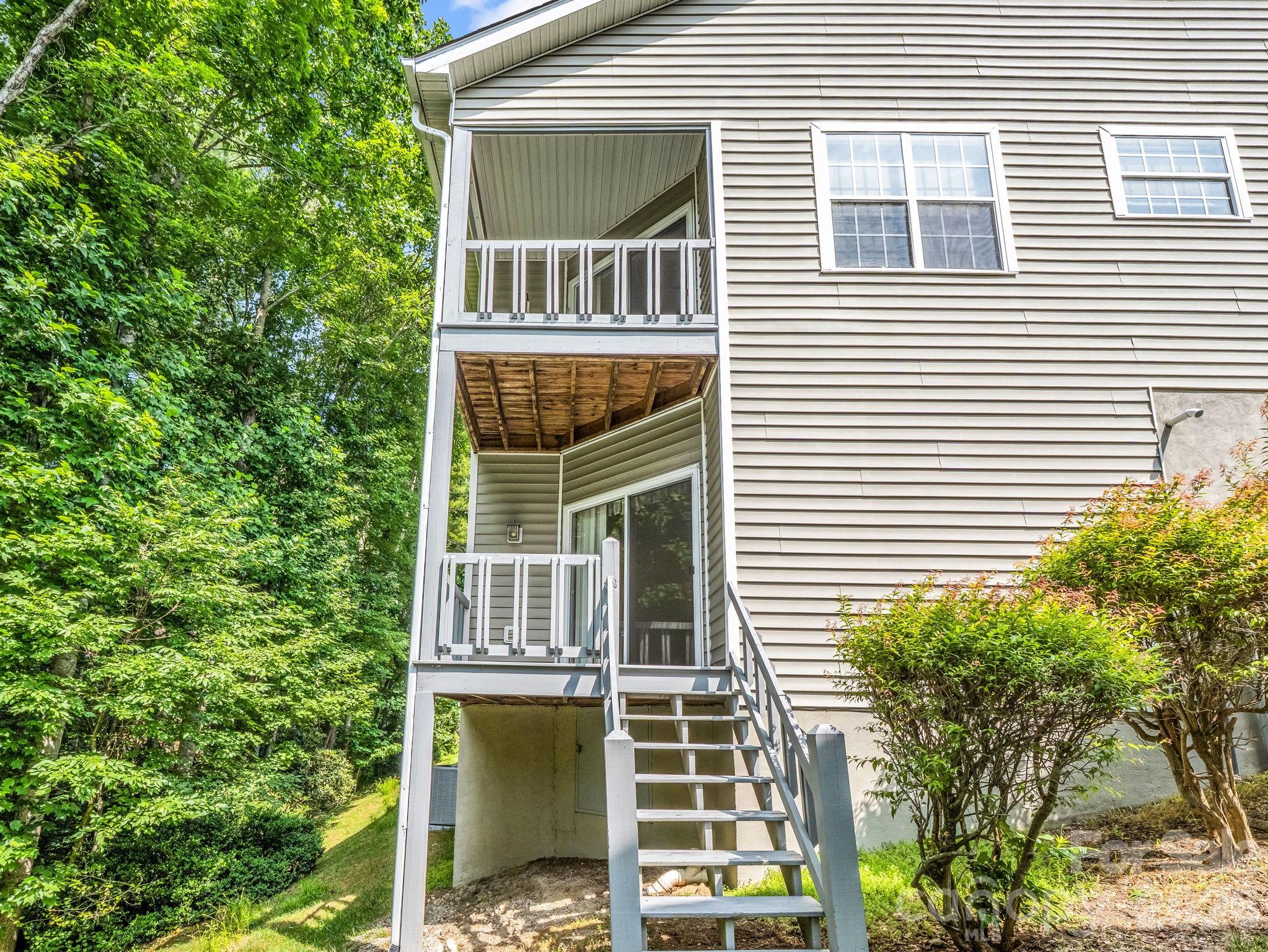 341 Laurel Park Place