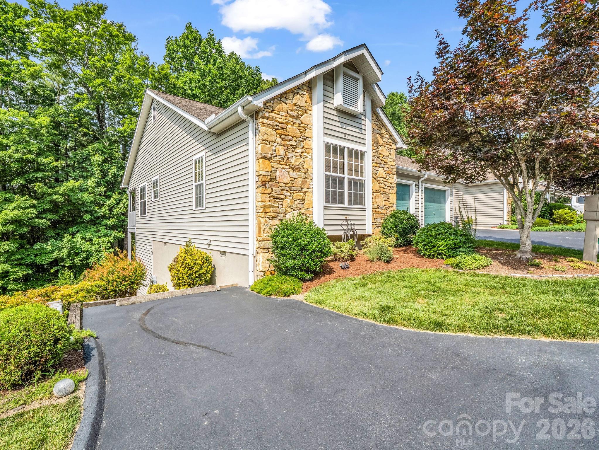 341 Laurel Park Place