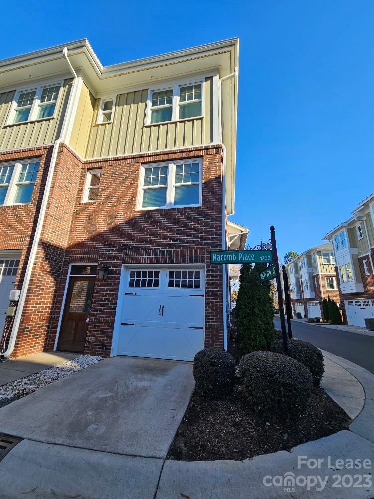 Grandin Heights - Residential Lease