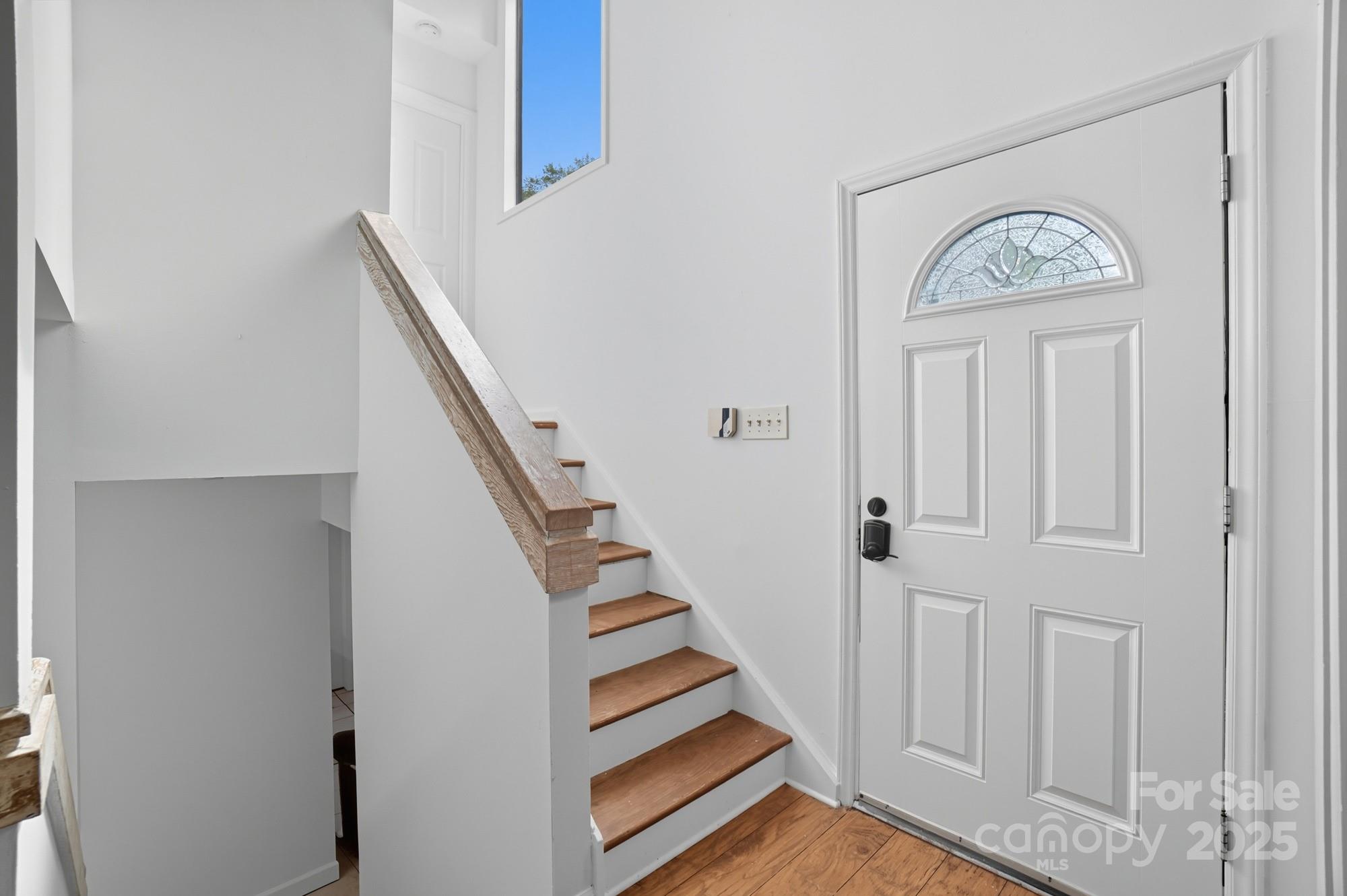 6103 Honeysuckle Lane