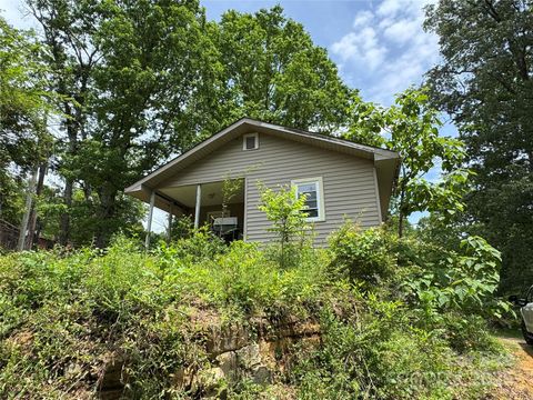 835 Mountain View Church Road Zirconia NC 28790