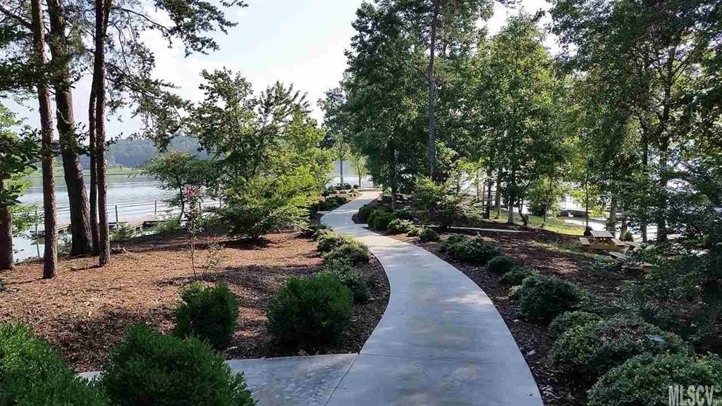 Paradise Harbor - Land