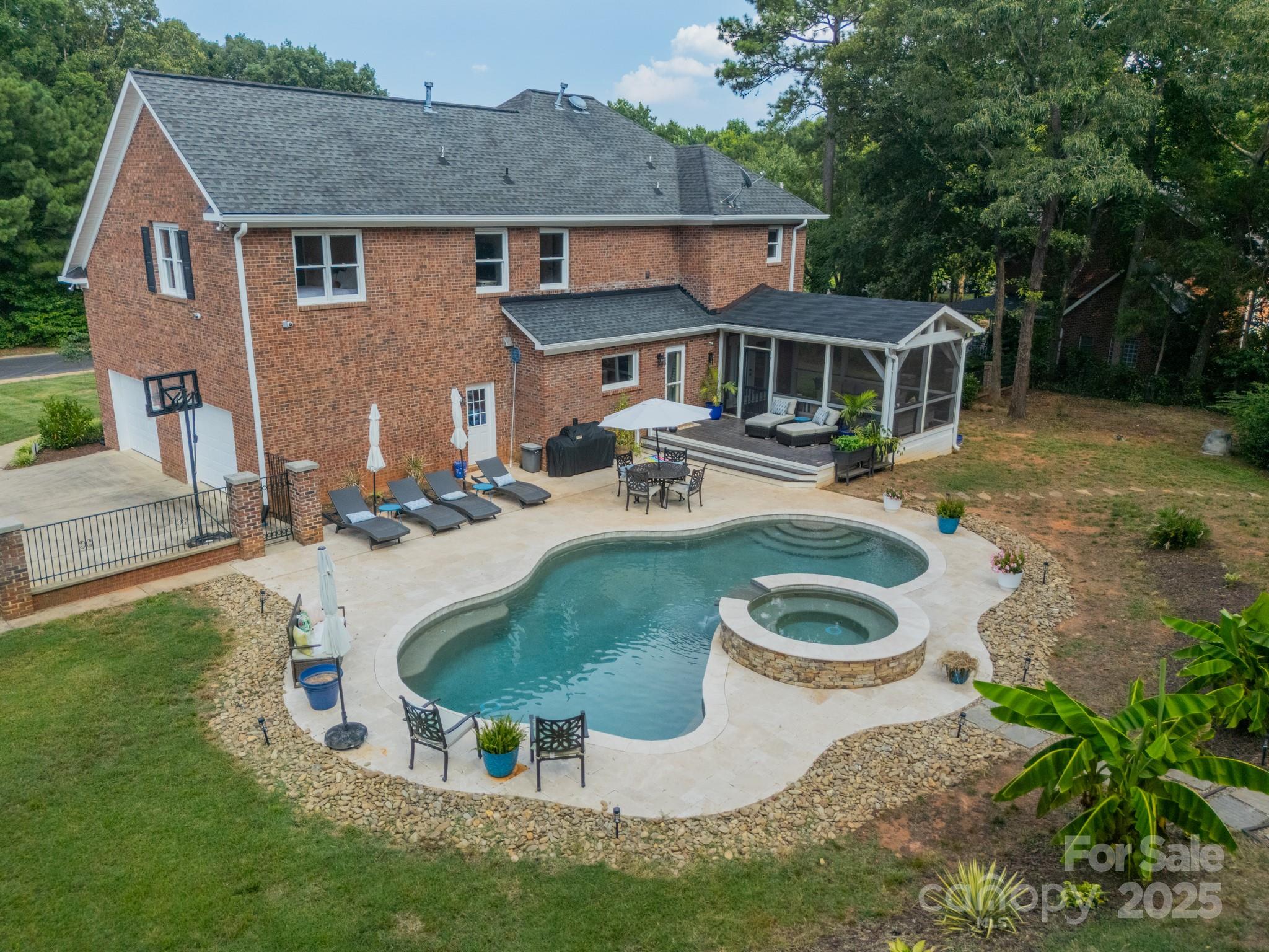 Huntington Farms - Residential