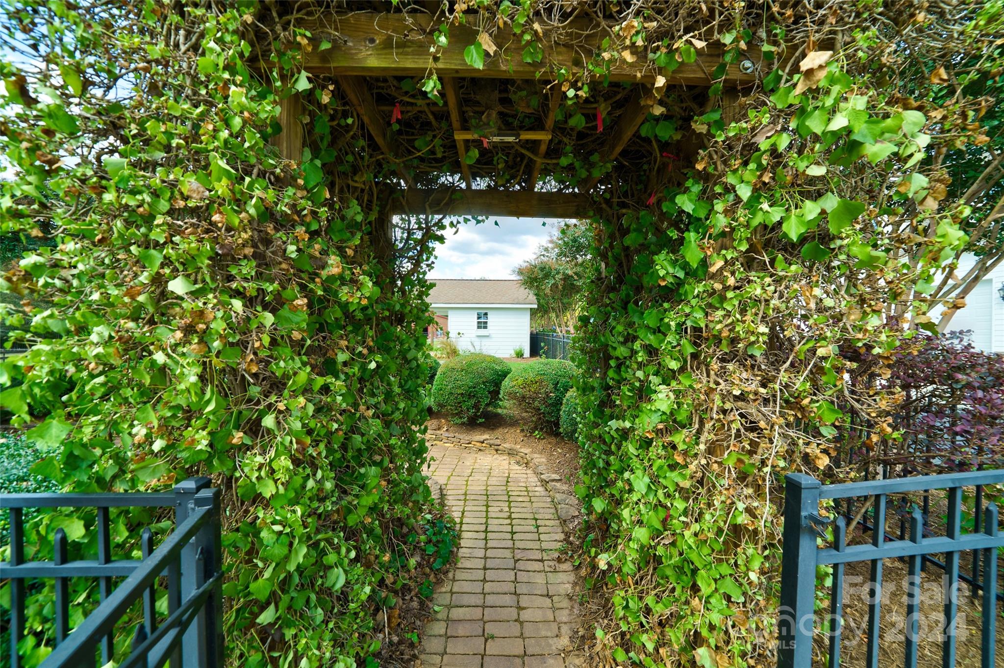 Saddlebrook - Residential