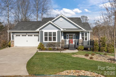 Photo of 2 Wood Path Lane, Arden, NC 28704 (MLS # 4364822)