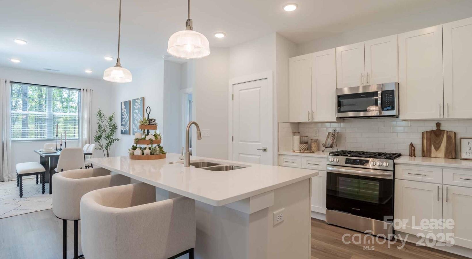 Cornelius, North Carolina 28031, United States, 3 Bedrooms Bedrooms, ,2 BathroomsBathrooms,Residential,Active,172609