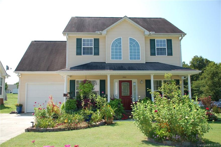 This 2-story home in Sadler Ridge subdivision in Charlotte, NC, offers 3 bedrooms, 2.5 bathrooms, and approx. 1,576 sq. ft. of living space. Great home located on a level corner lot! Features include neutral paint, new carpet throughout, fireplace with gas logs in Living Room, Kitchen has stainless appliances, electric range, Dining Room, 3 bedrooms up, stairs are hardwood, Master Bedroom with double closets, Master Bath with double sink vanity, shower, garden tub, Bonus Room. 1-car Garage with