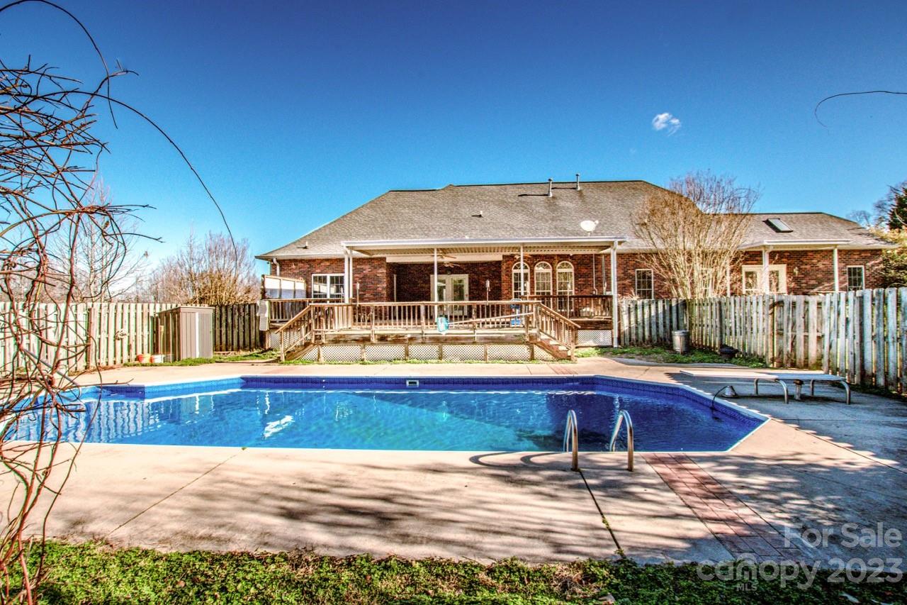 Long Ferry Farms - Residential