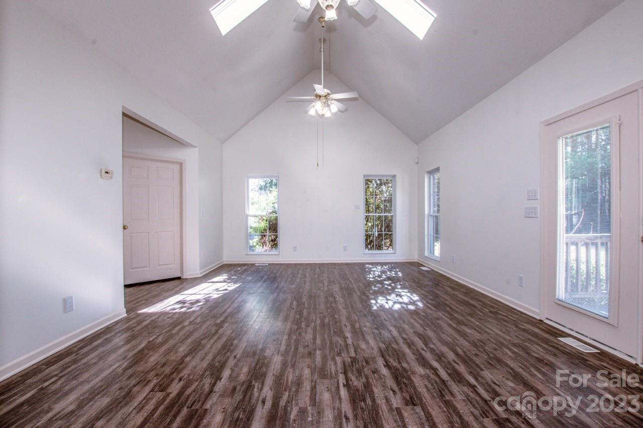 Long Ferry Farms - Residential