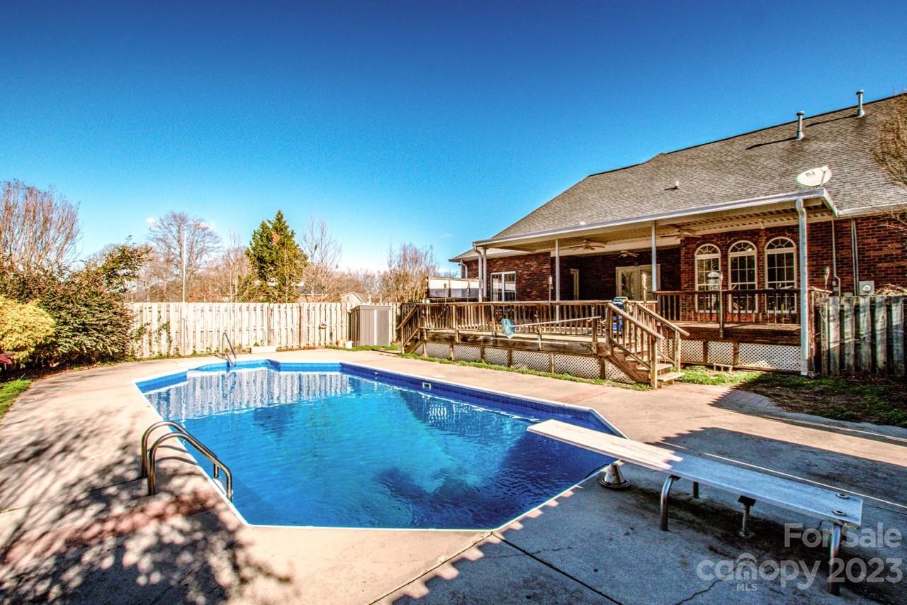 Long Ferry Farms - Residential