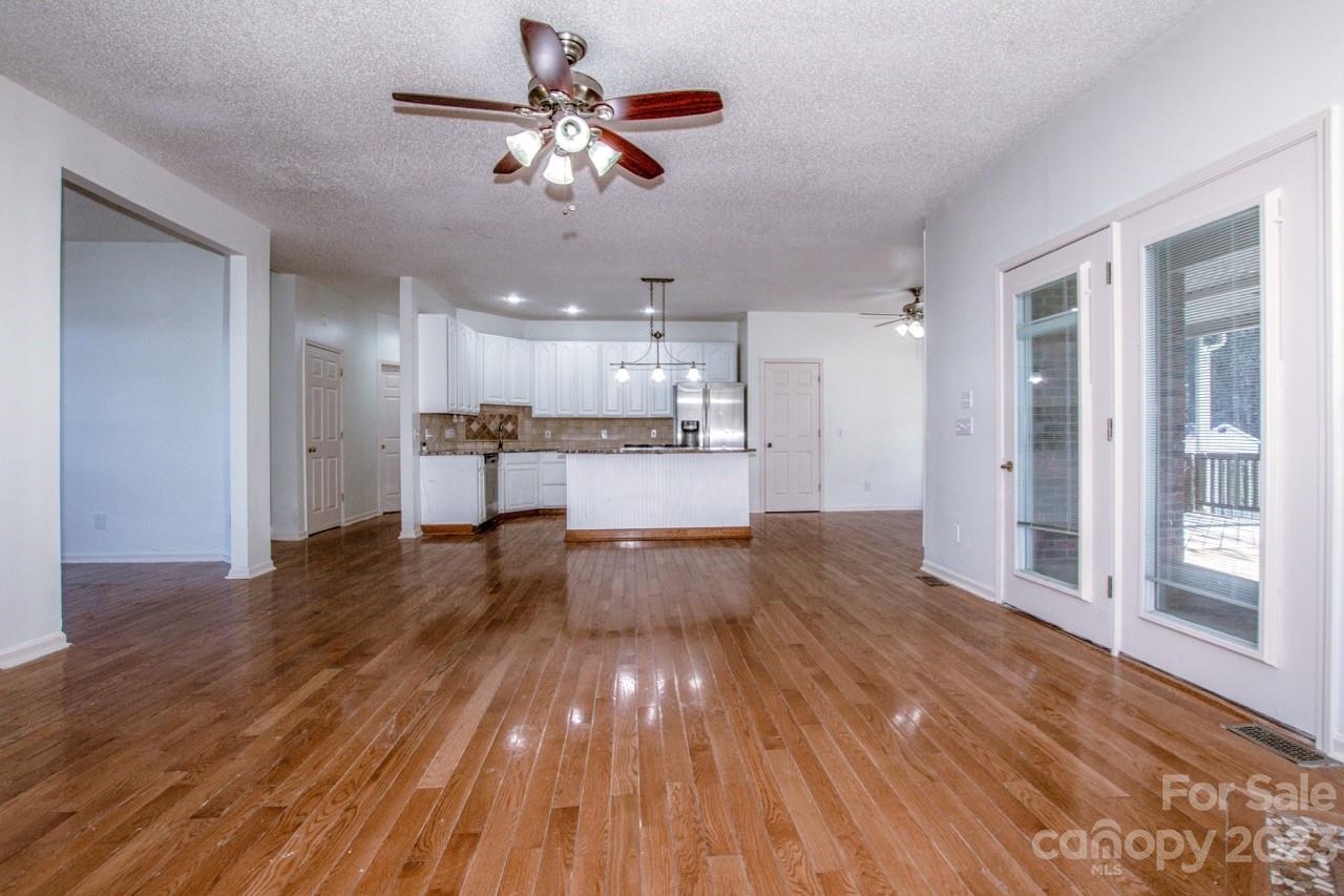 Long Ferry Farms - Residential