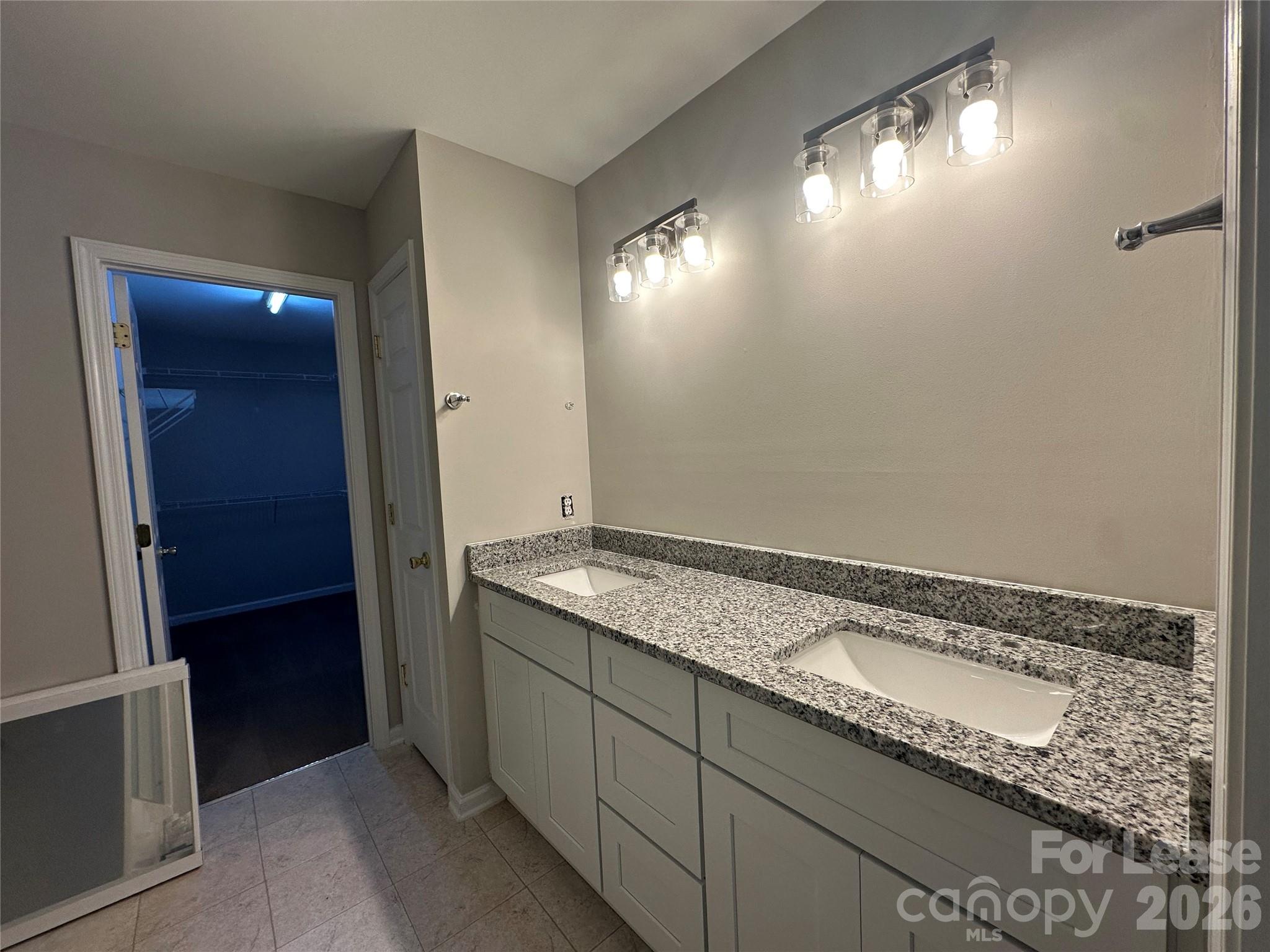 Oak Ridge - Residential Lease