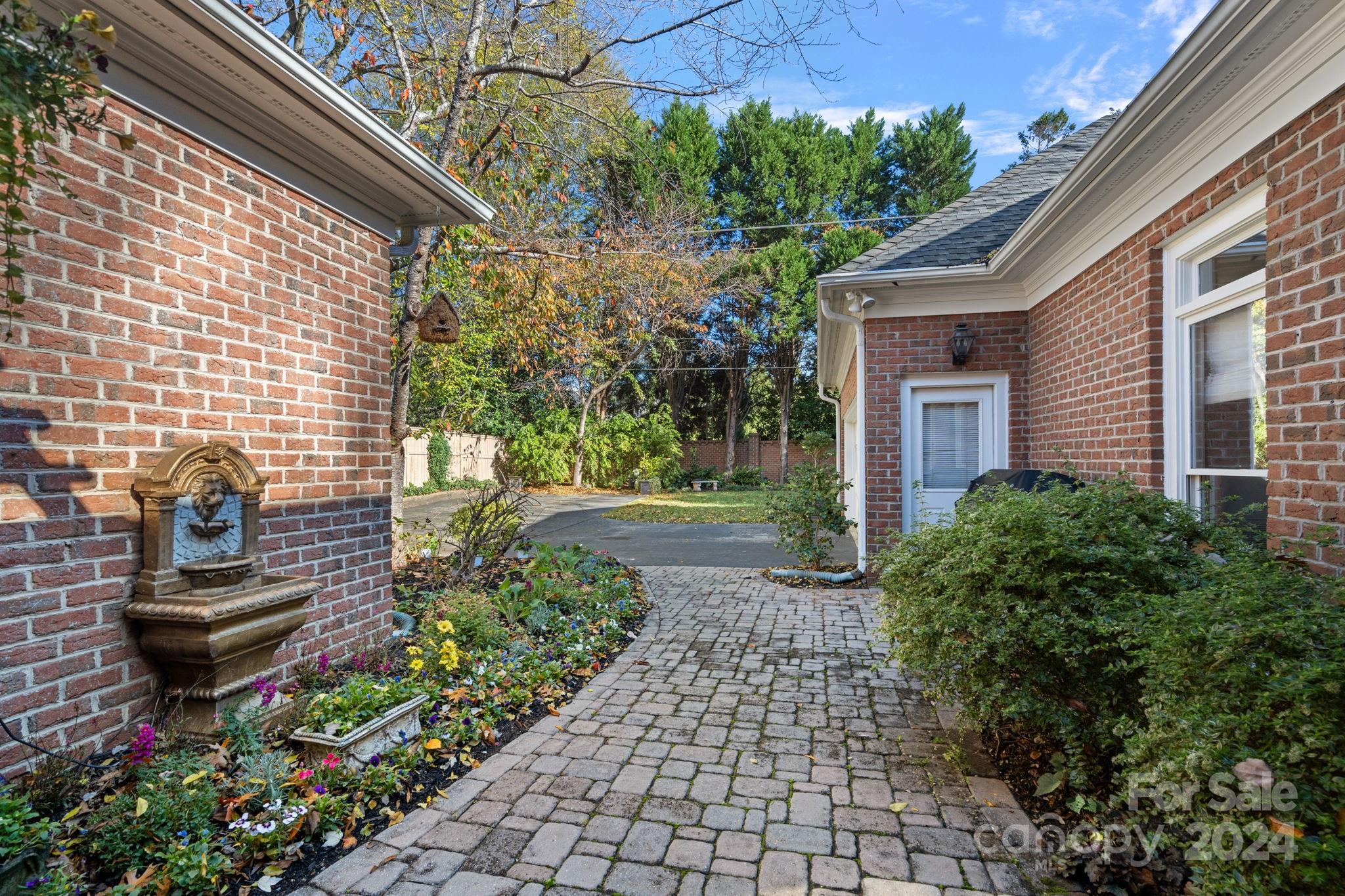 Myers Park - Residential