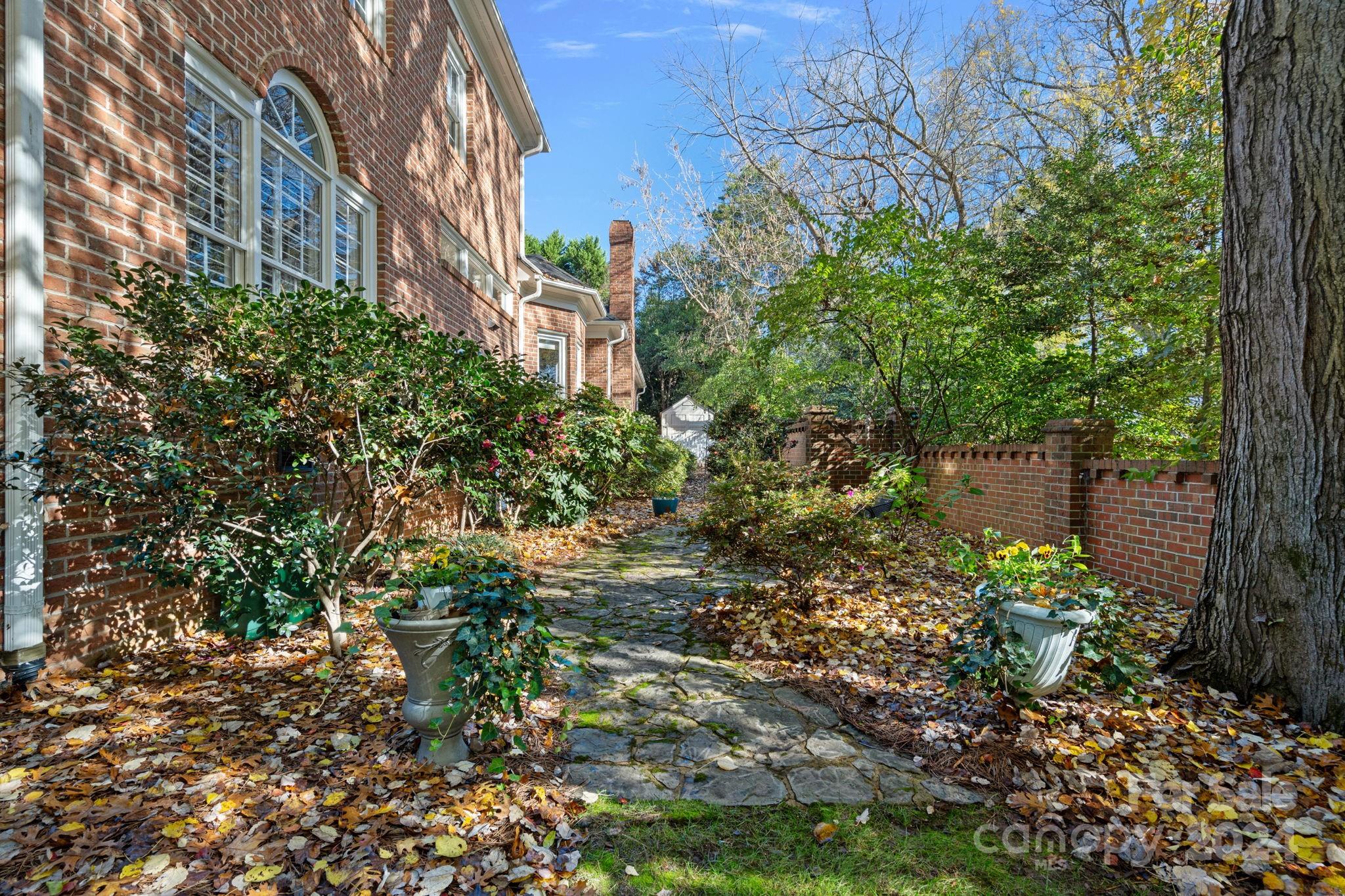 Myers Park - Residential