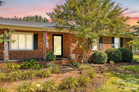 Photo of 230 E Old Farm Road, Salisbury, NC 28146 (MLS # 4420344)